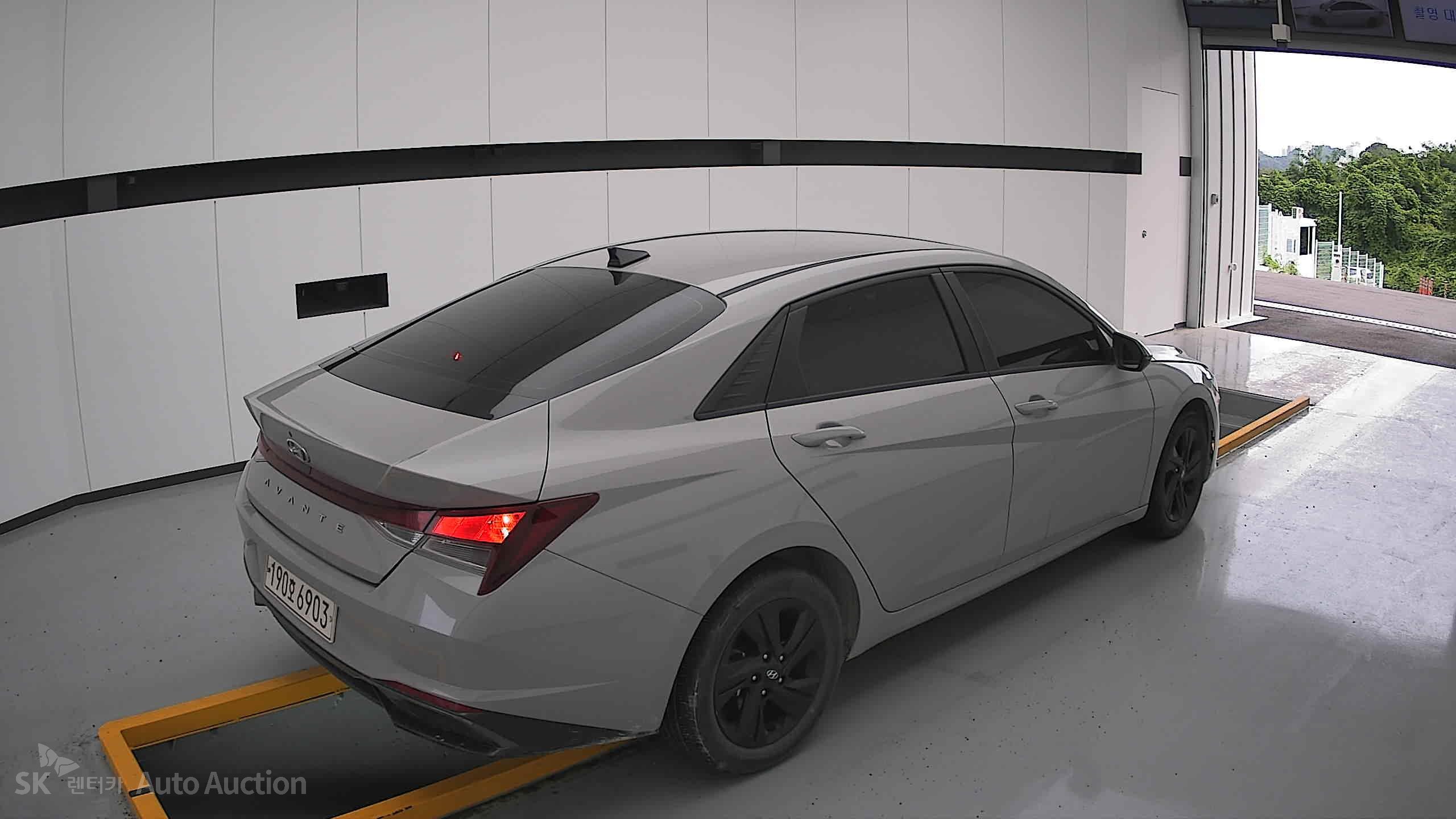 2023 - hyundai avante