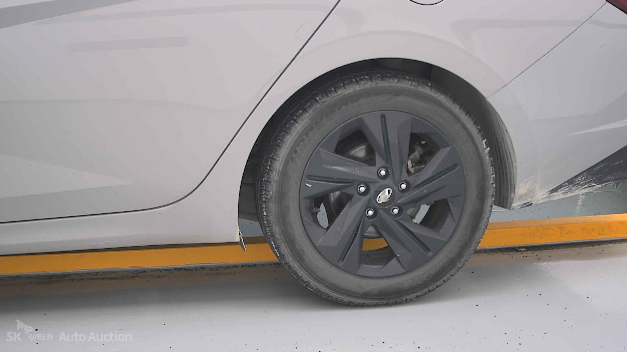 2023 - hyundai avante