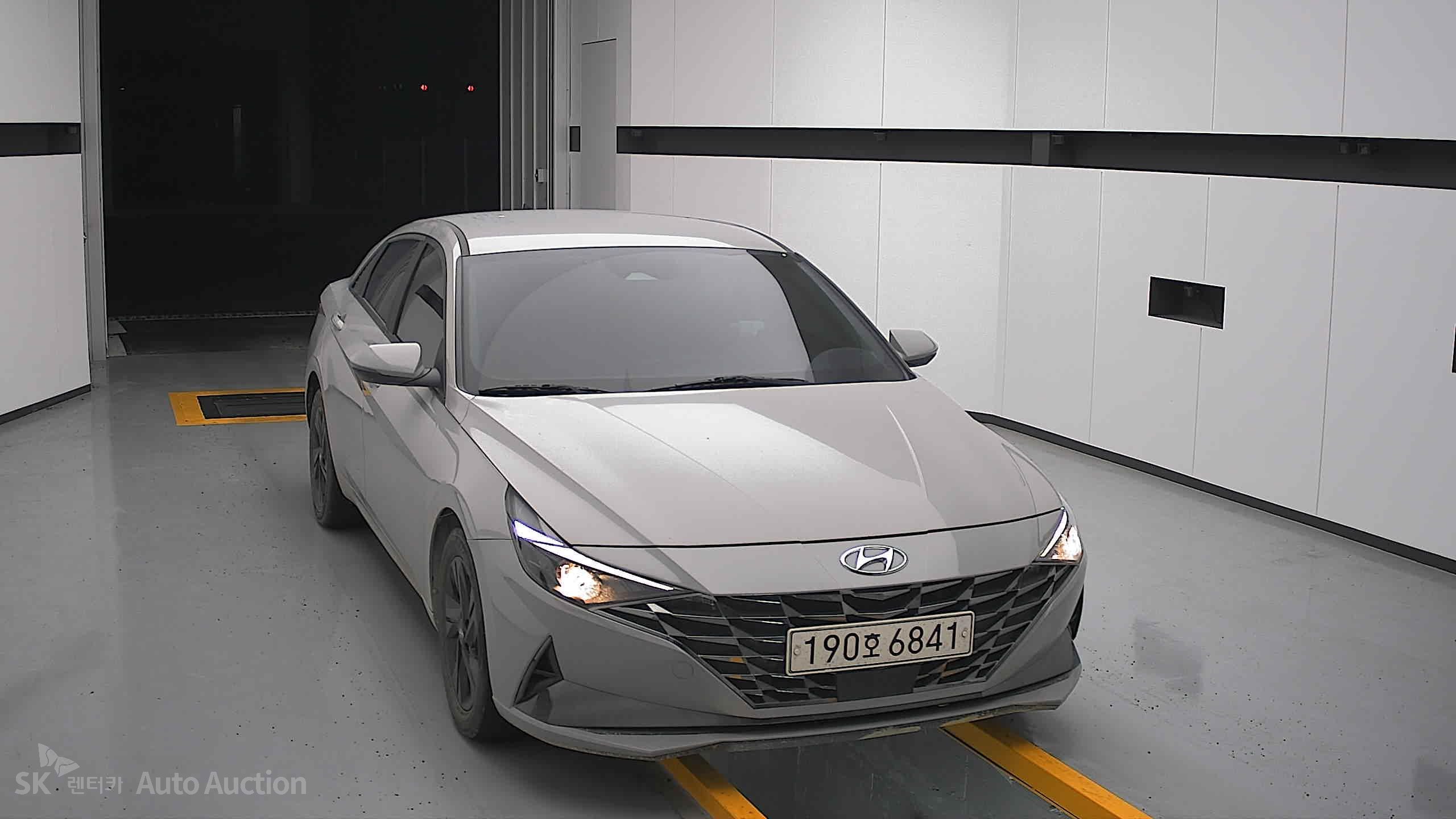 2023 - hyundai avante