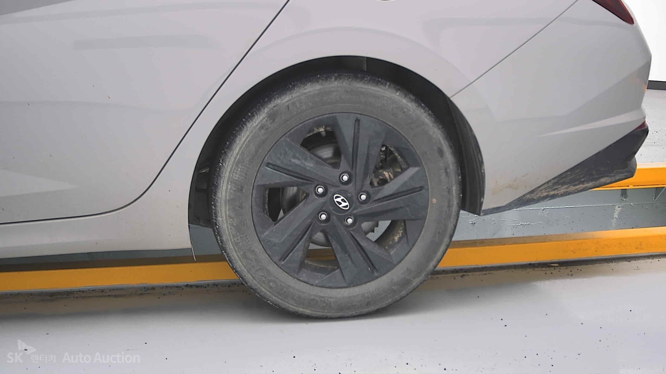 2023 - hyundai avante