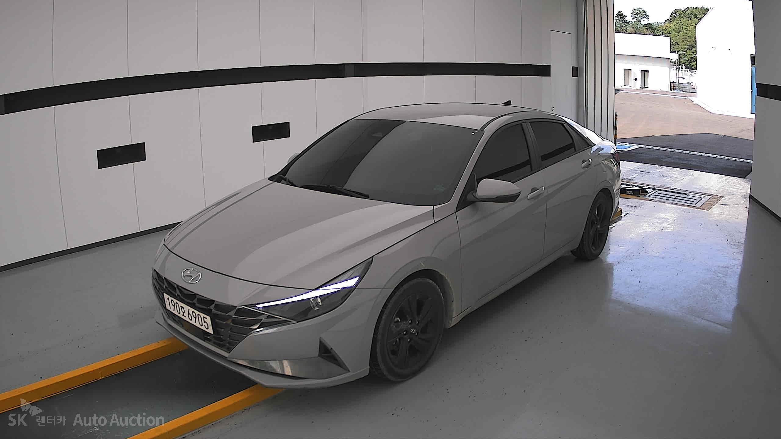 2023 - hyundai avante