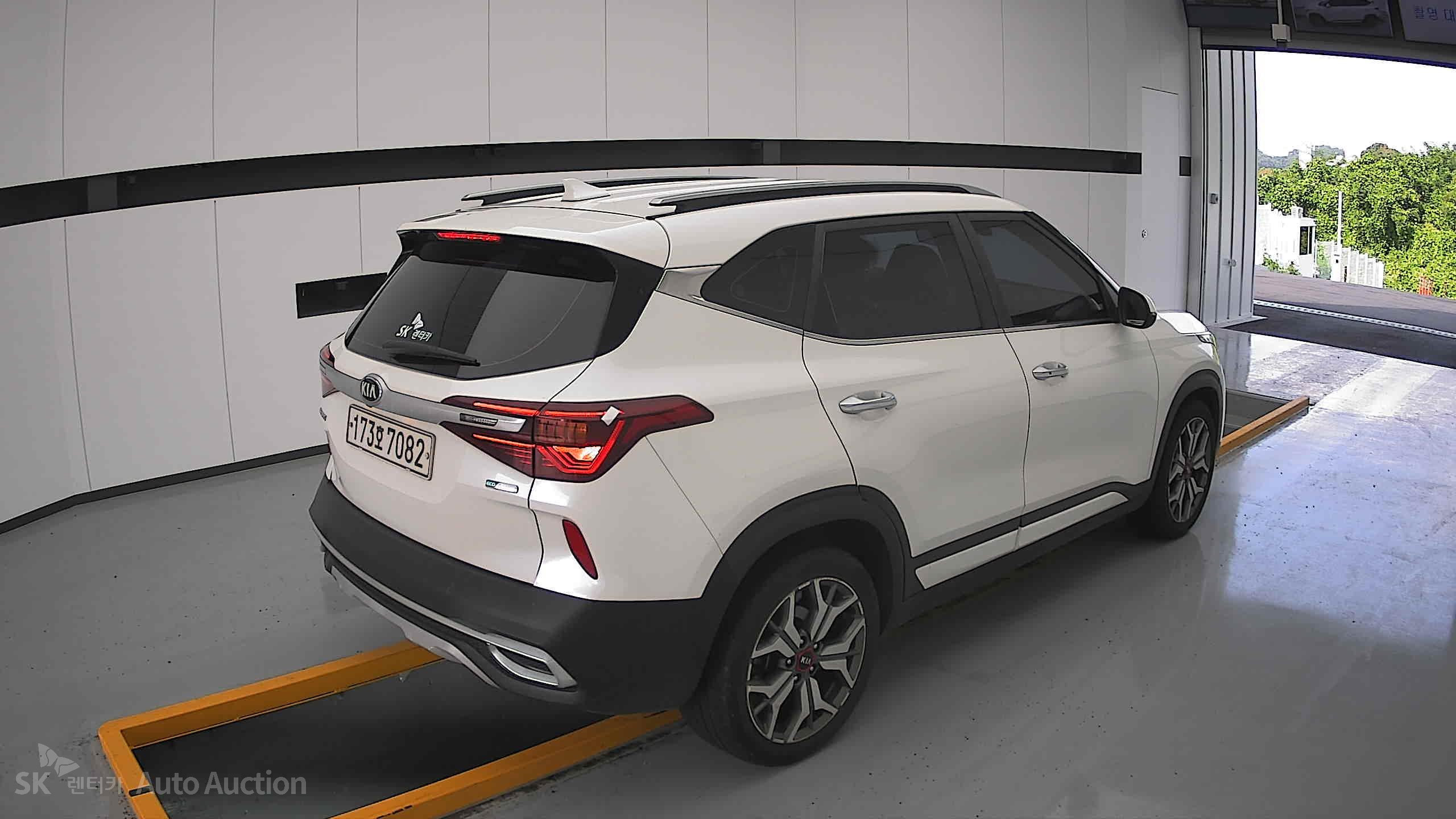 2020 - kia seltos