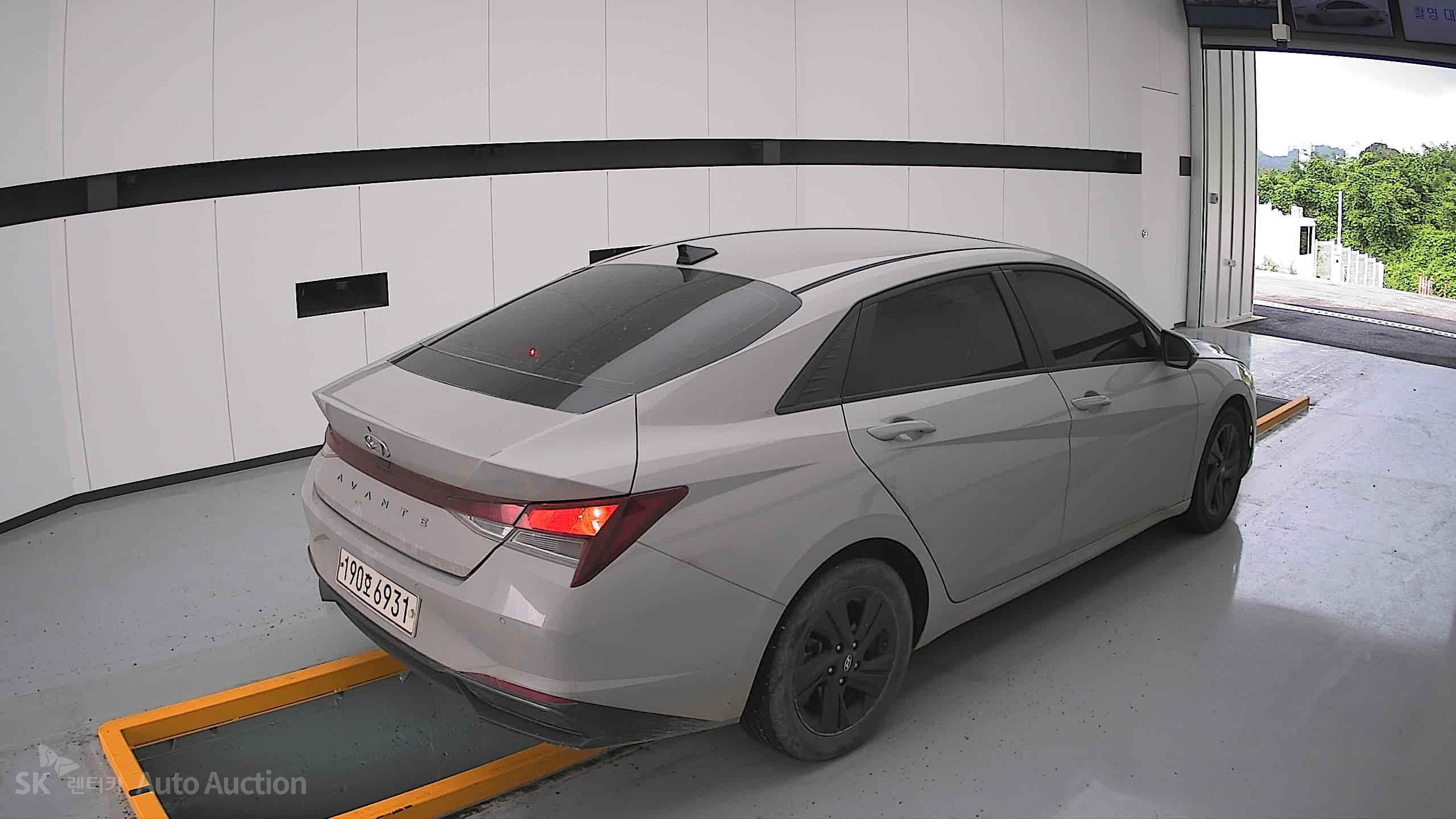 2023 - hyundai avante