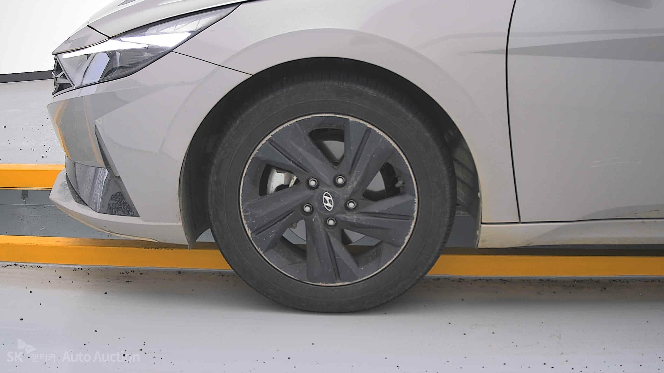 2023 - hyundai avante