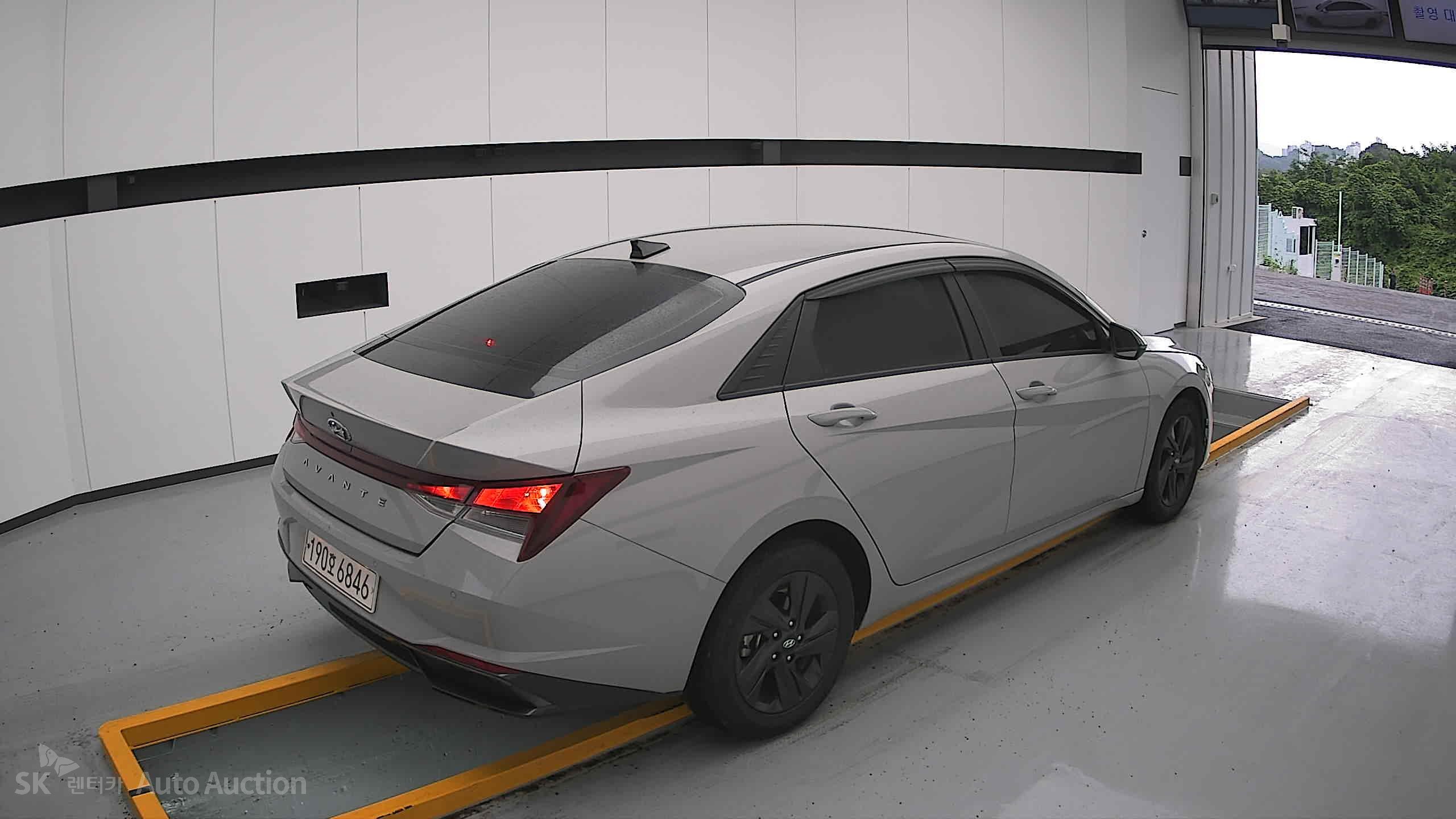 2023 - hyundai avante