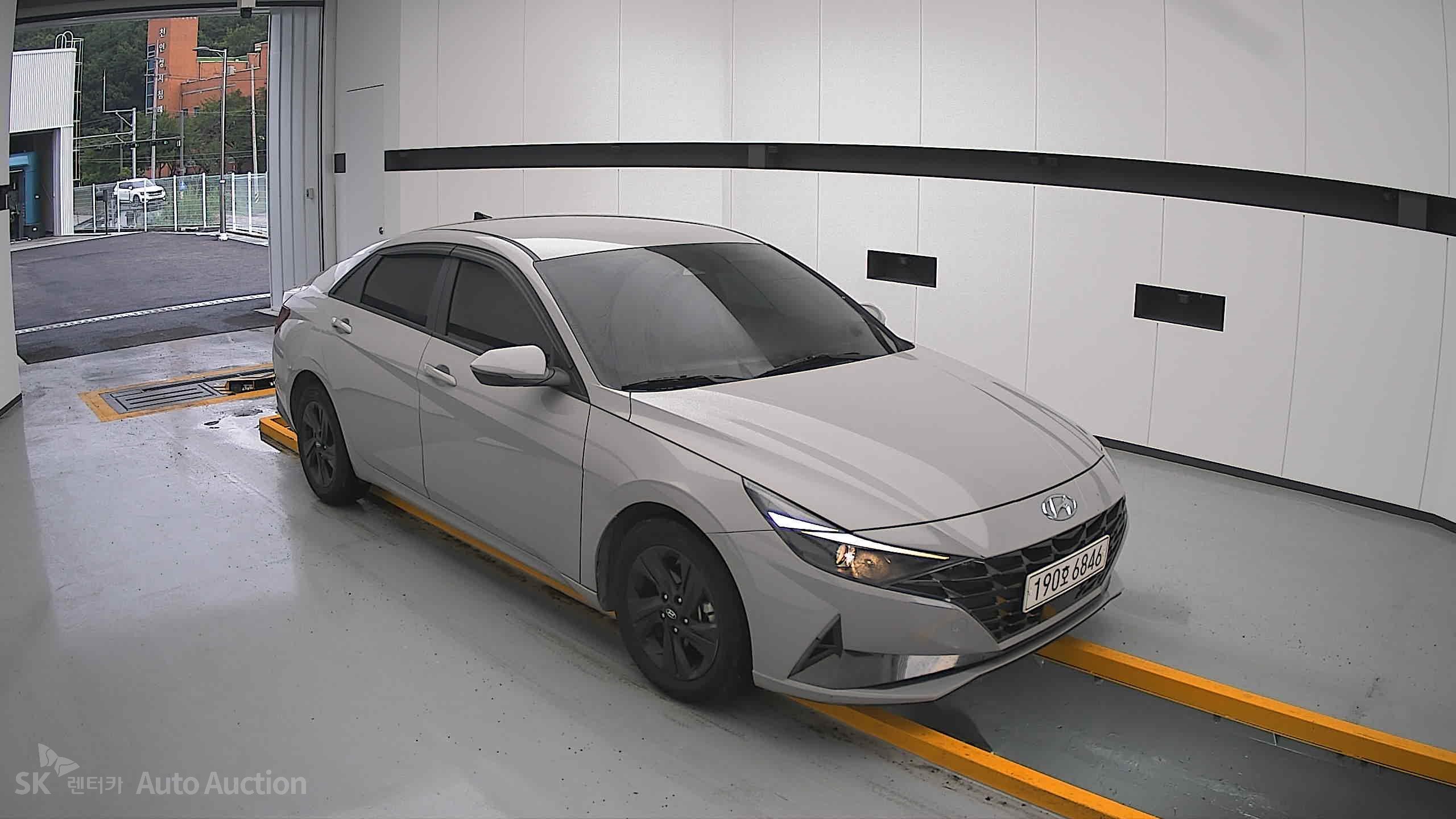 2023 - hyundai avante