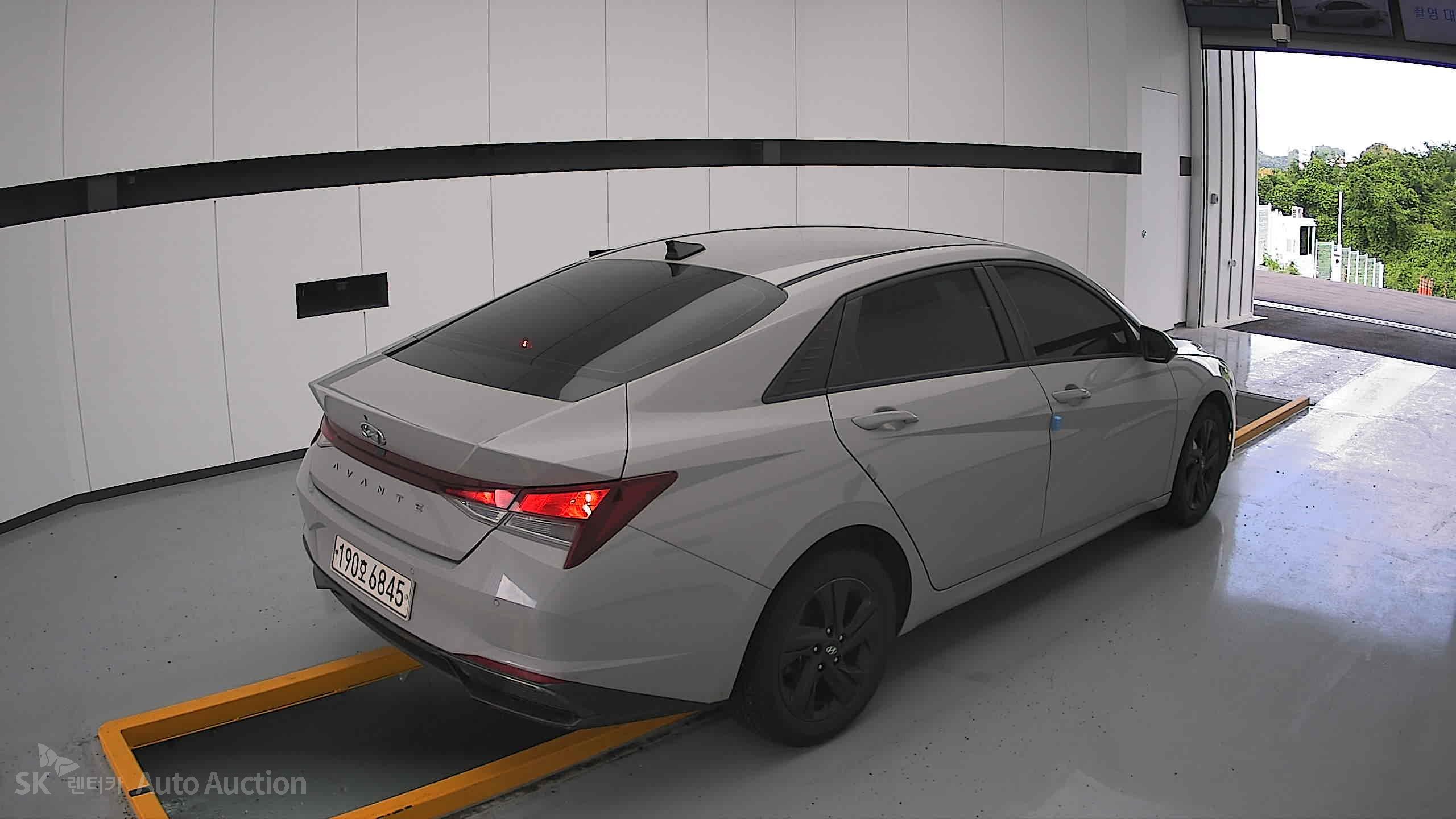 2023 - hyundai avante