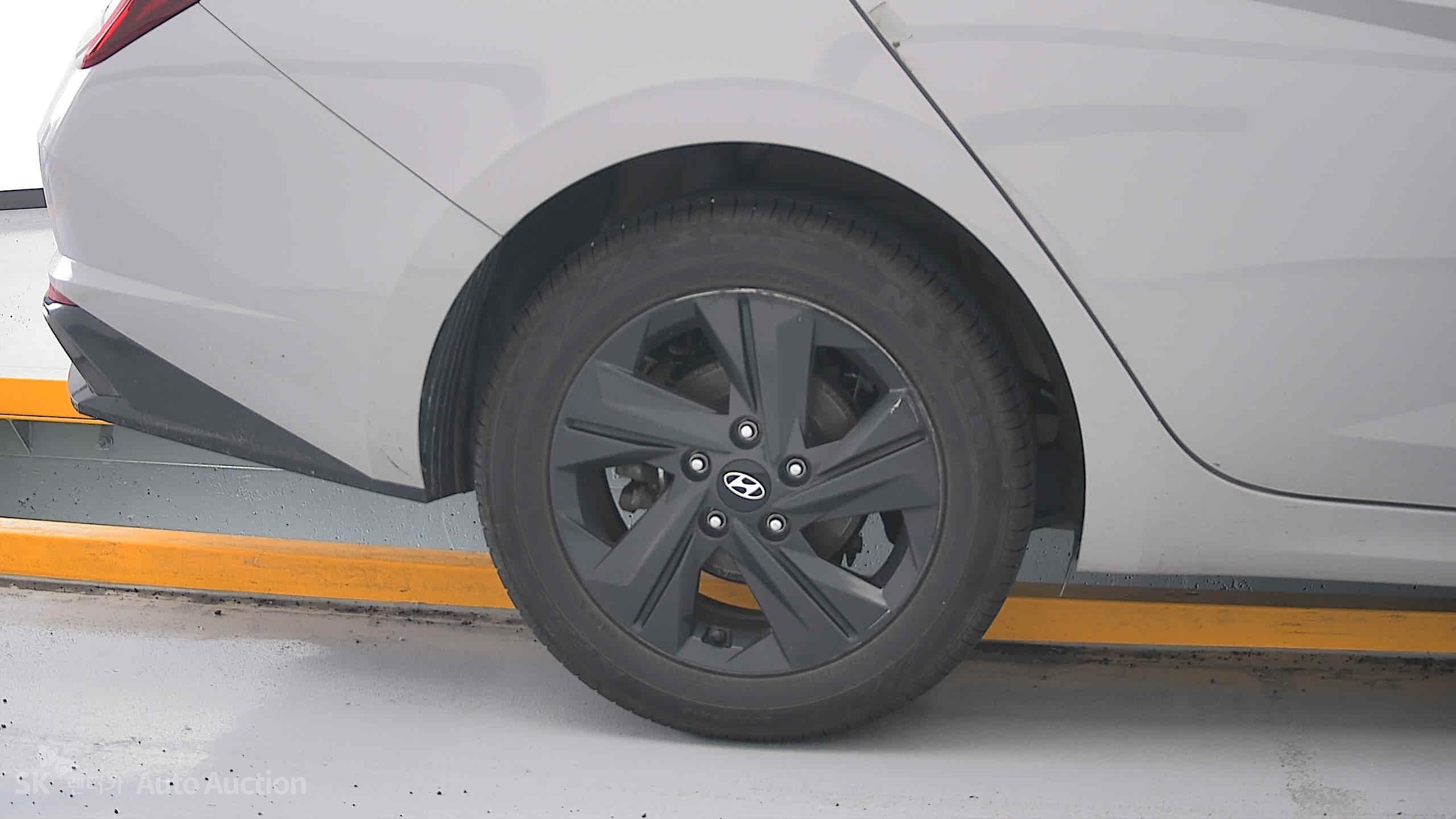 2023 - hyundai avante