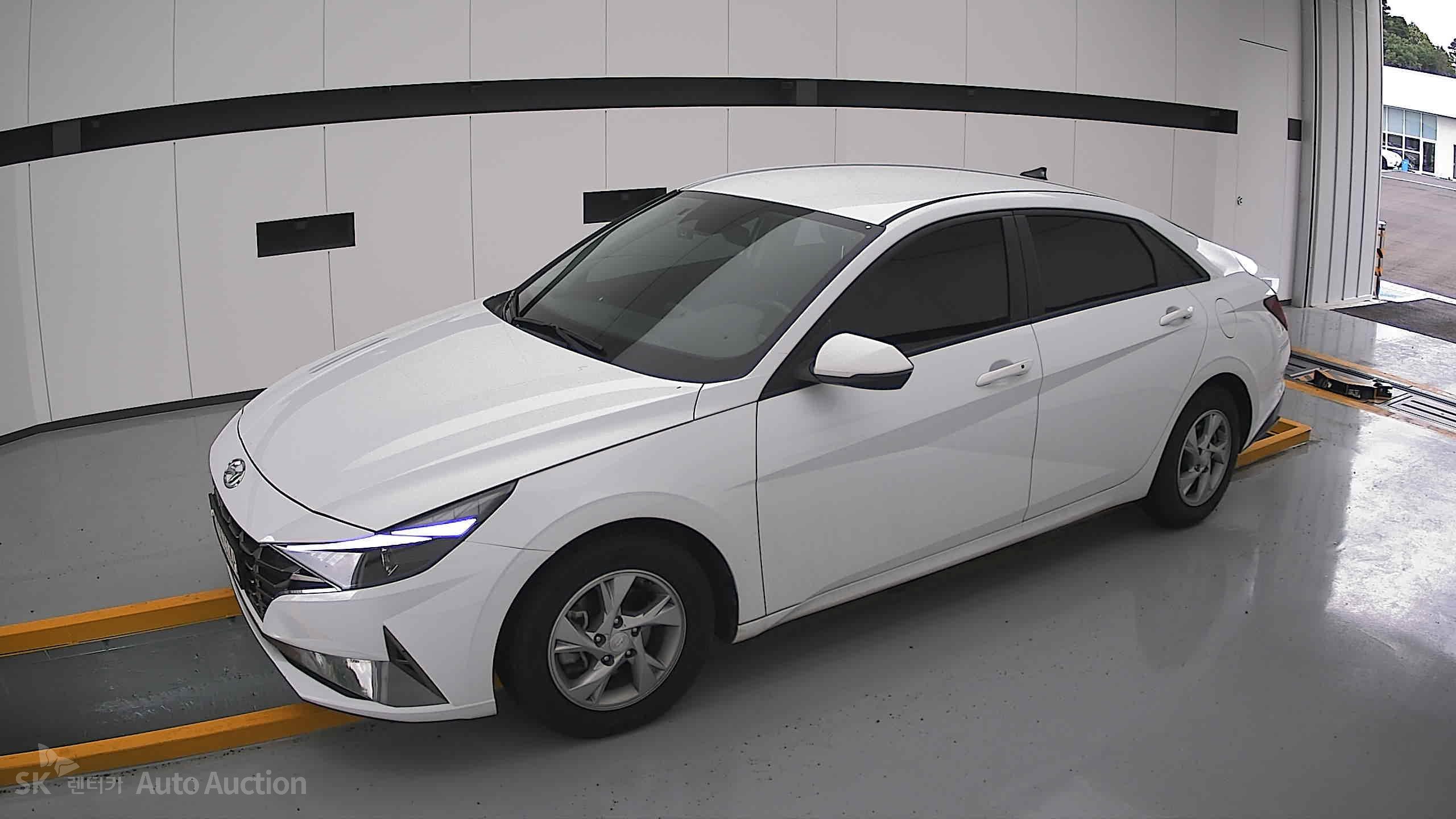 2022 - hyundai avante