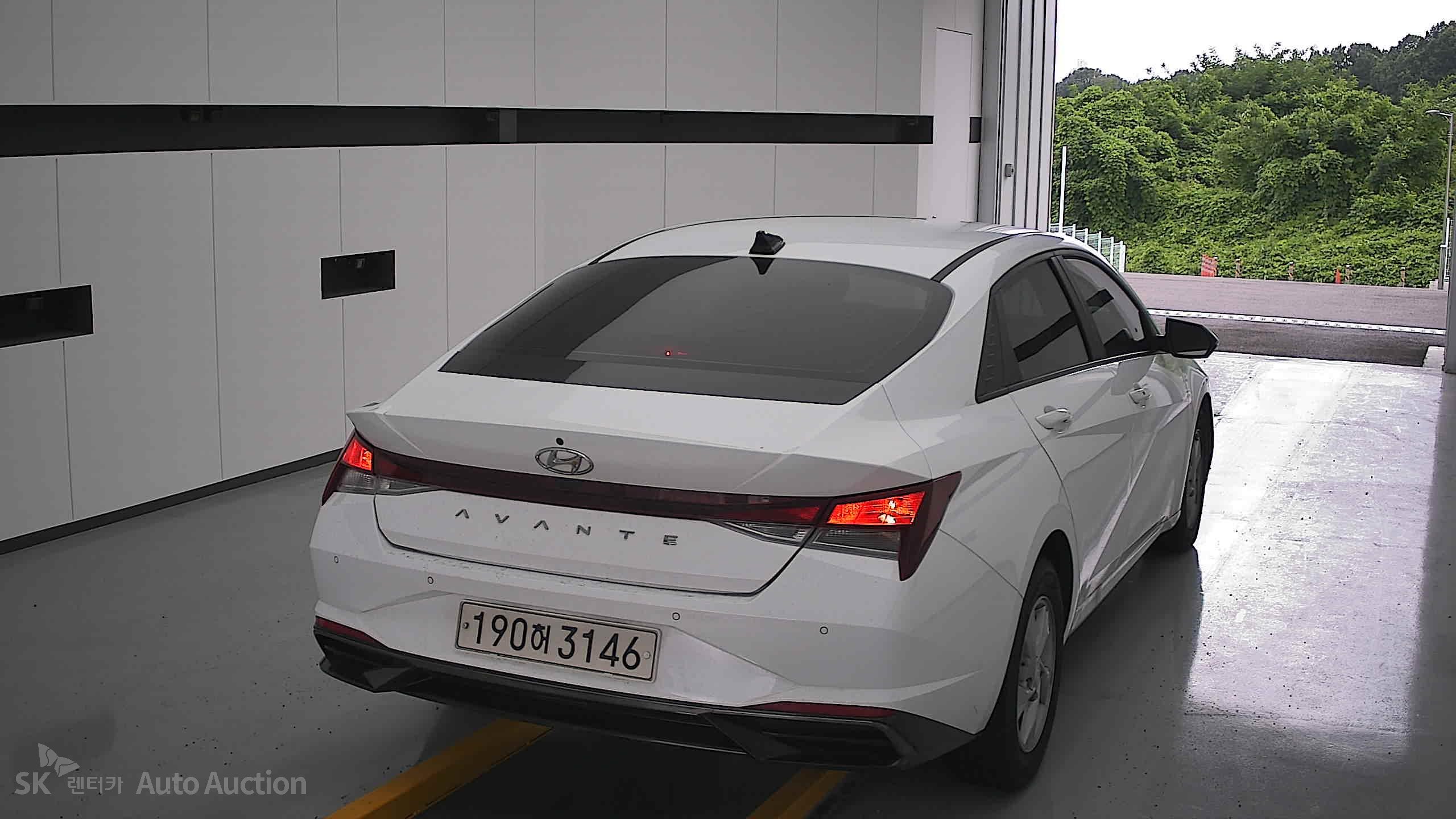 2022 - hyundai avante