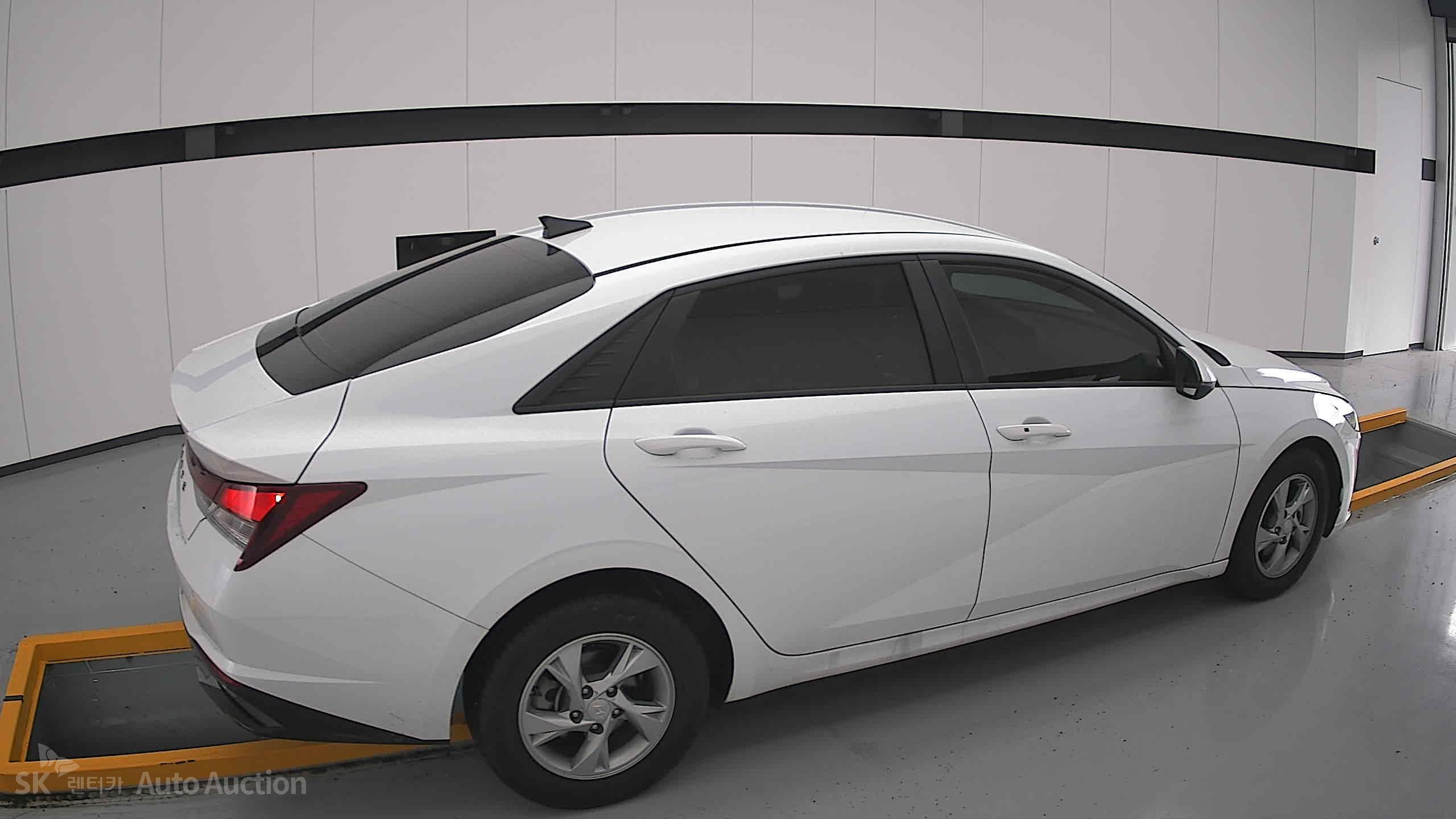 2022 - hyundai avante