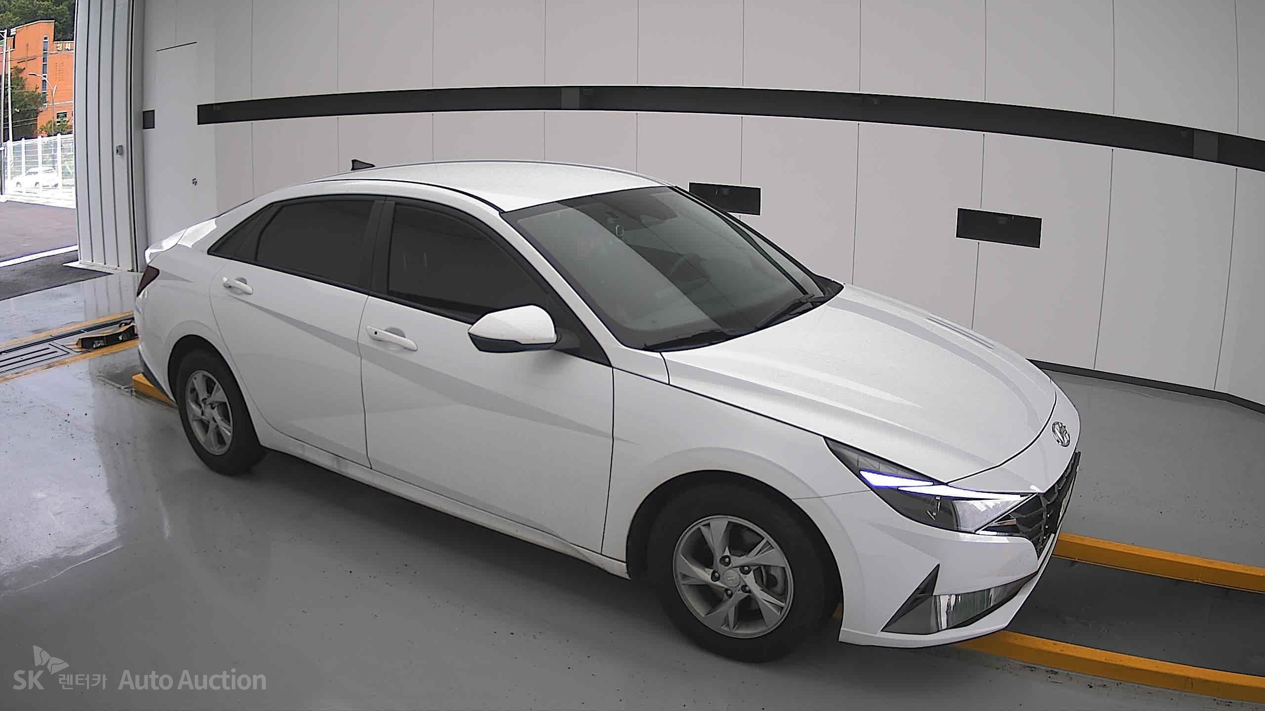 2022 - hyundai avante