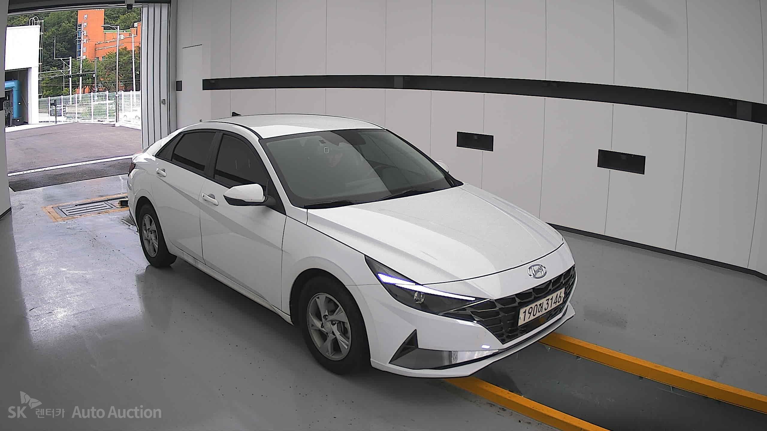 2022 - hyundai avante
