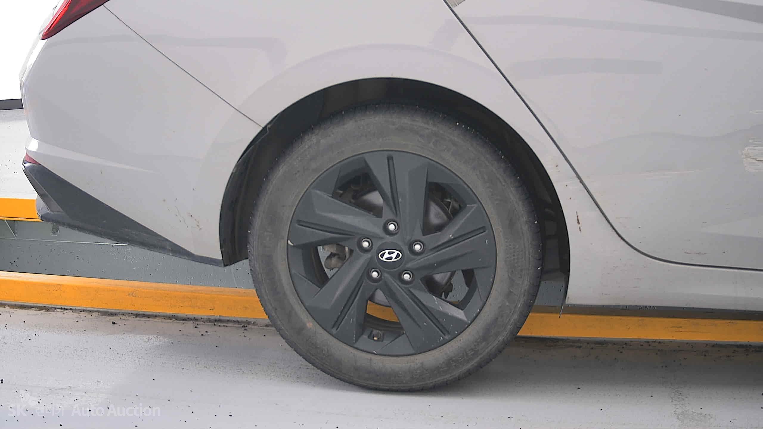 2023 - hyundai avante