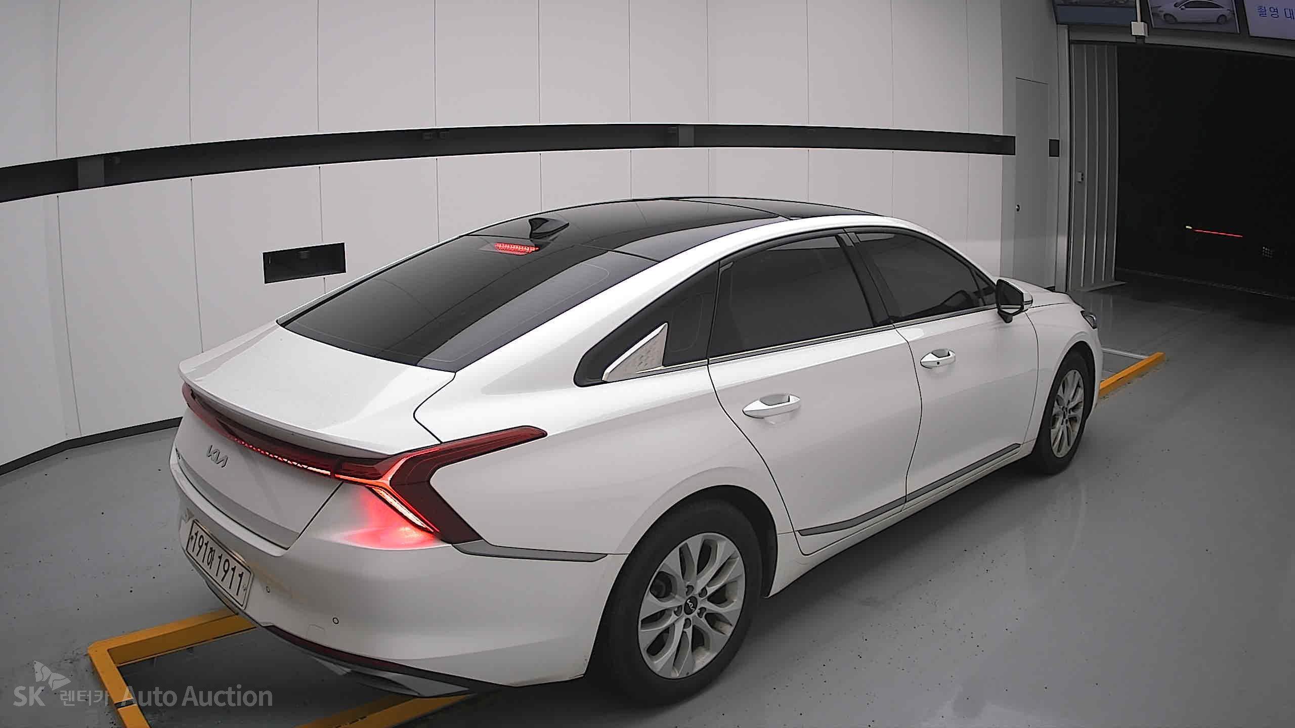 2022 - kia k8