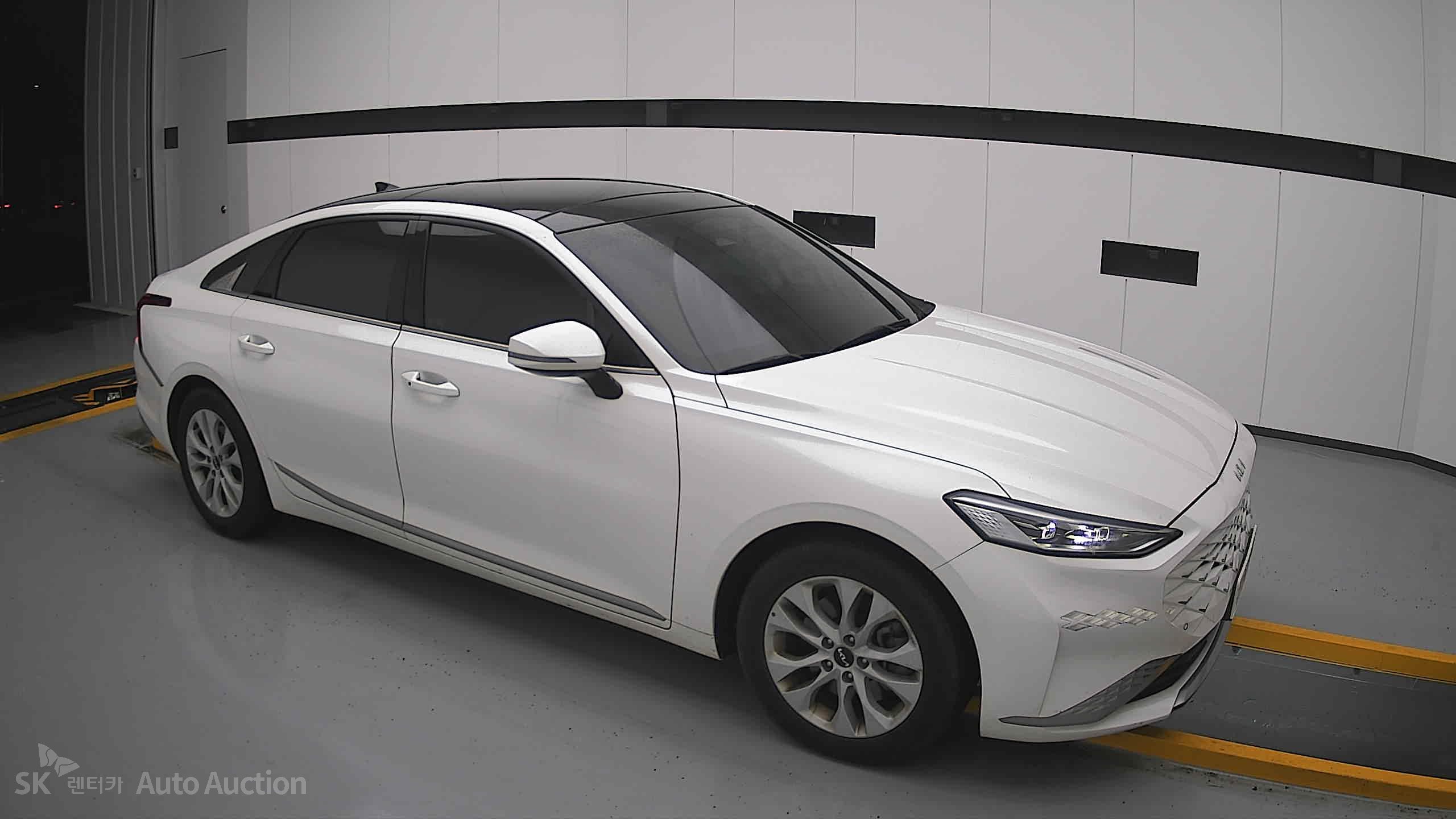 2022 - kia k8