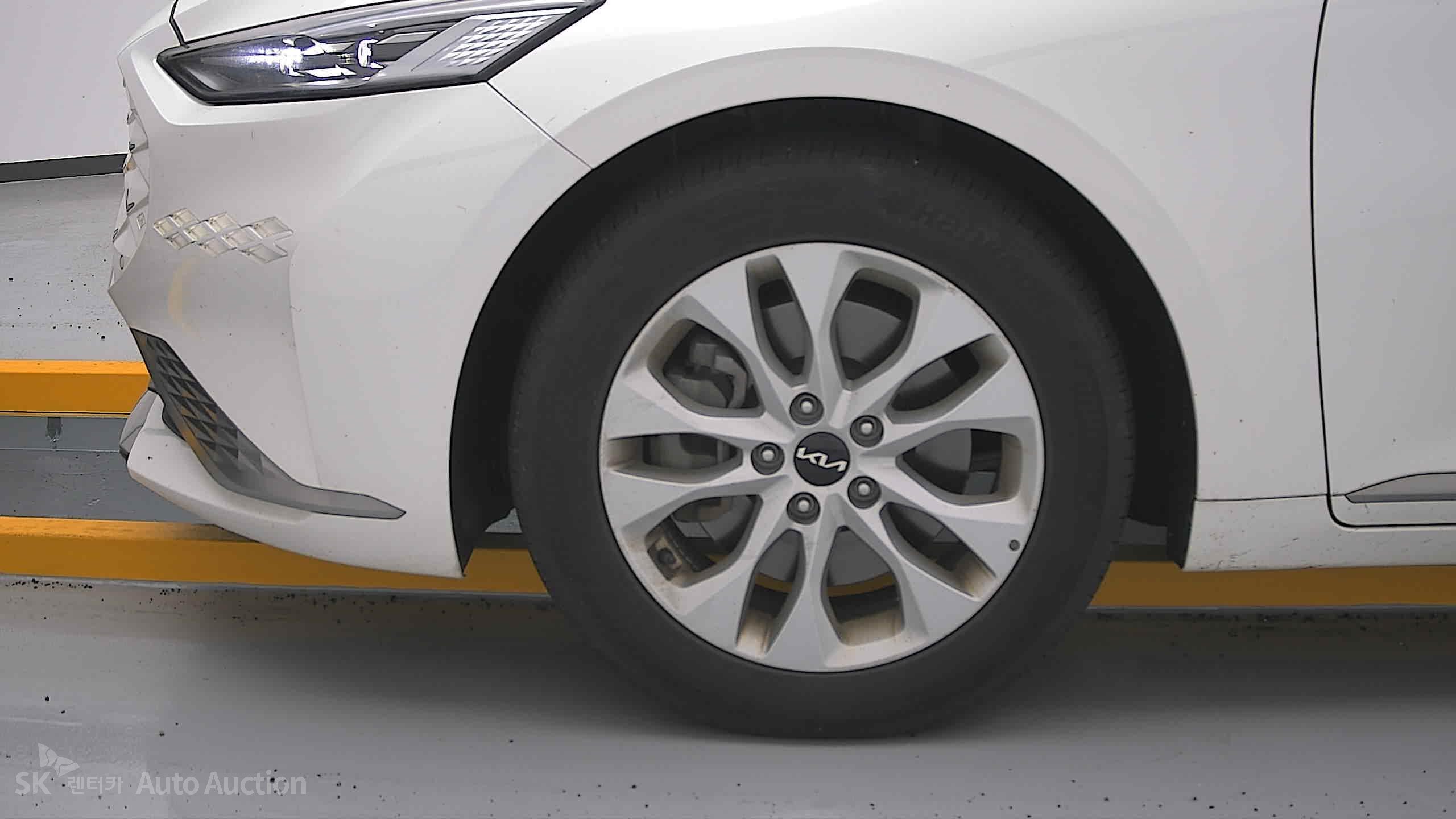 2022 - kia k8