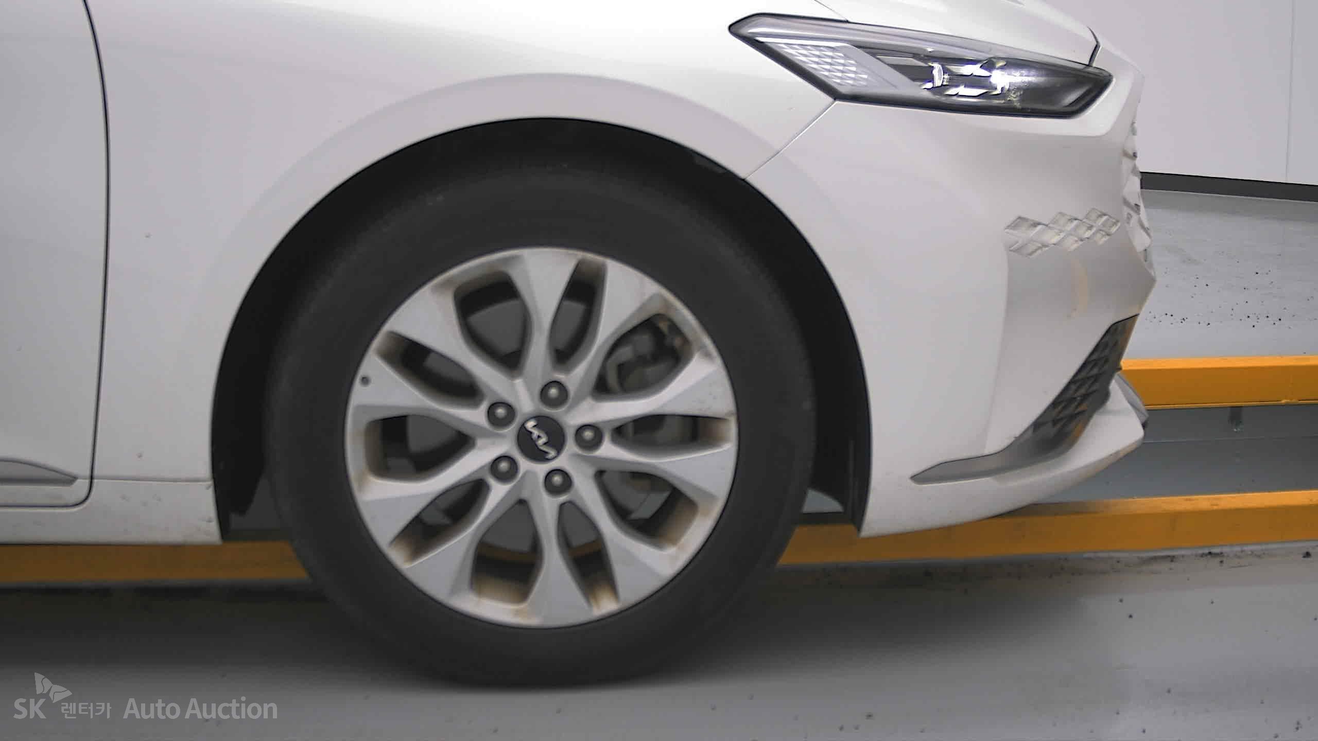 2022 - kia k8