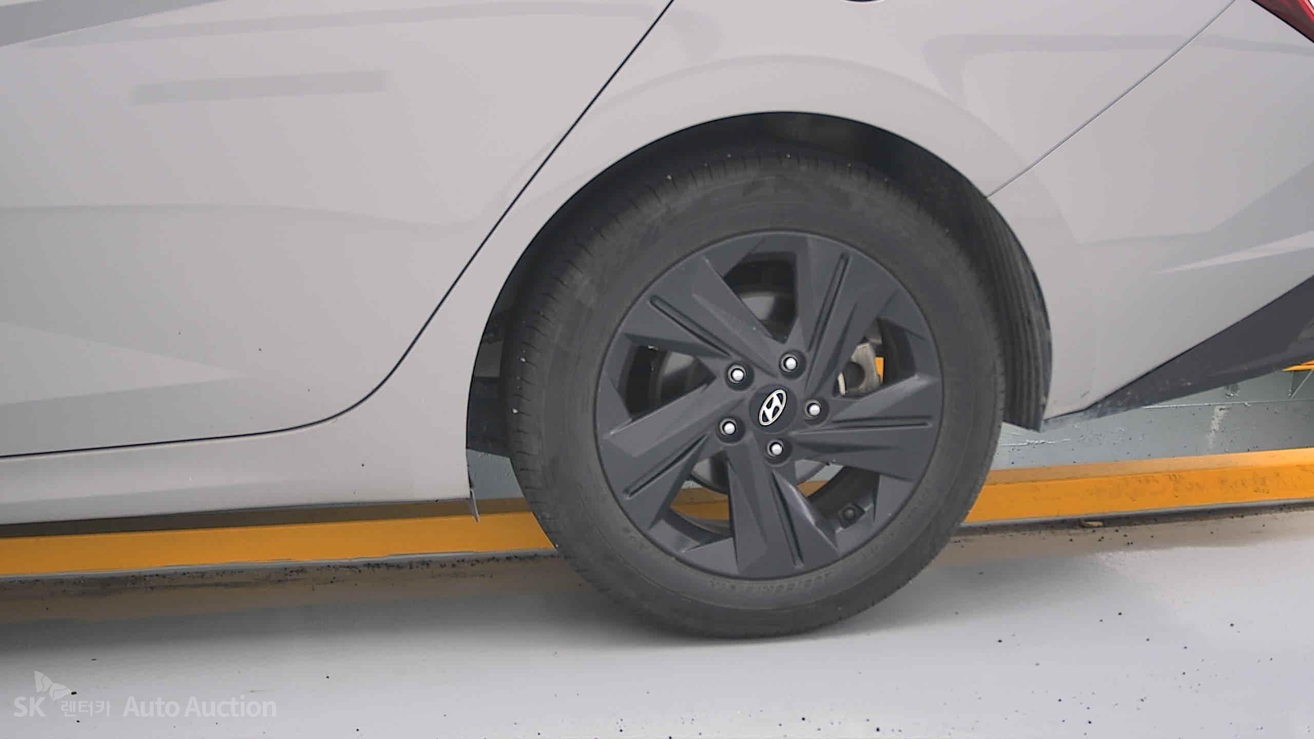 2023 - hyundai avante