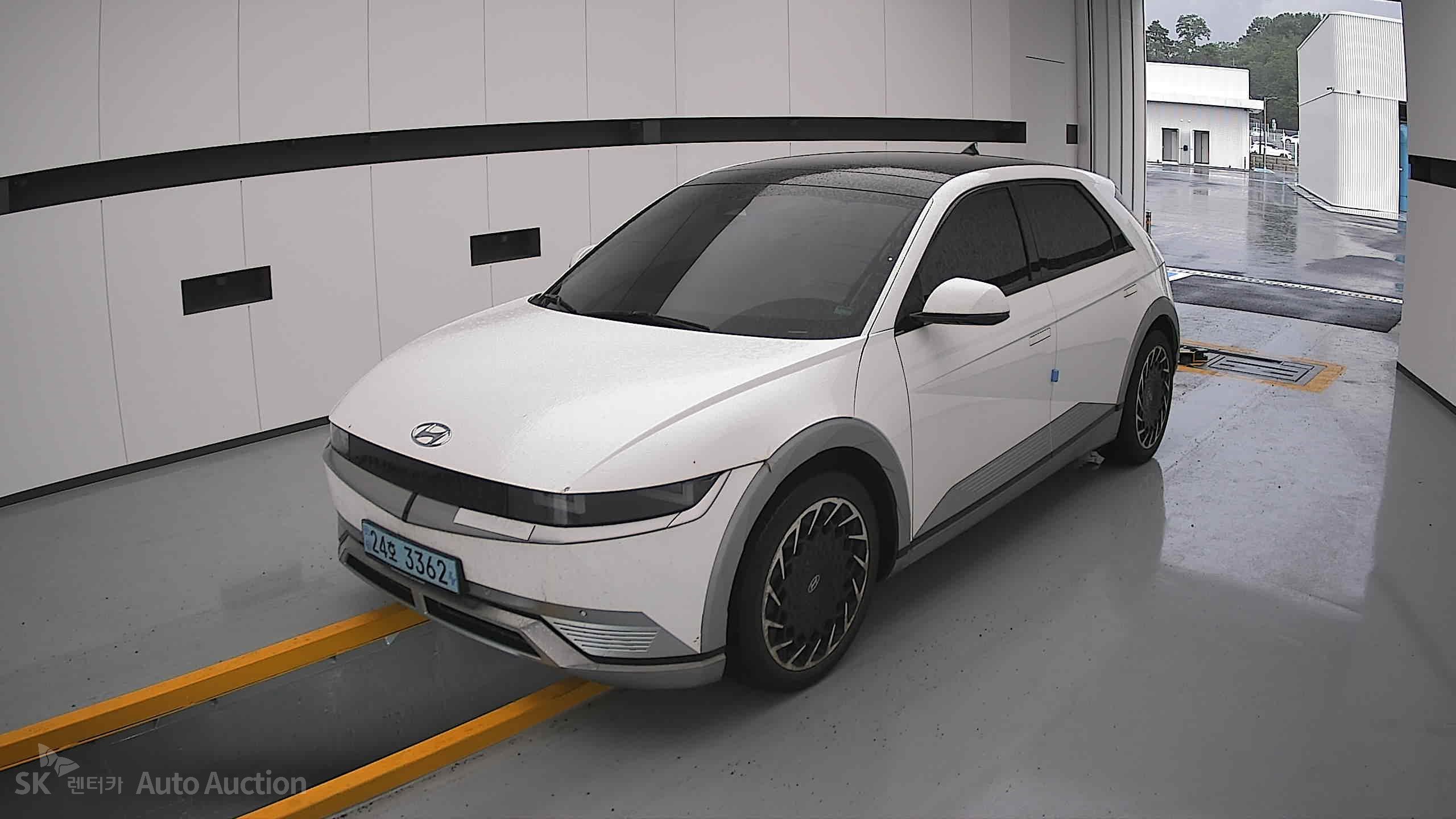 2022 - hyundai ioniq