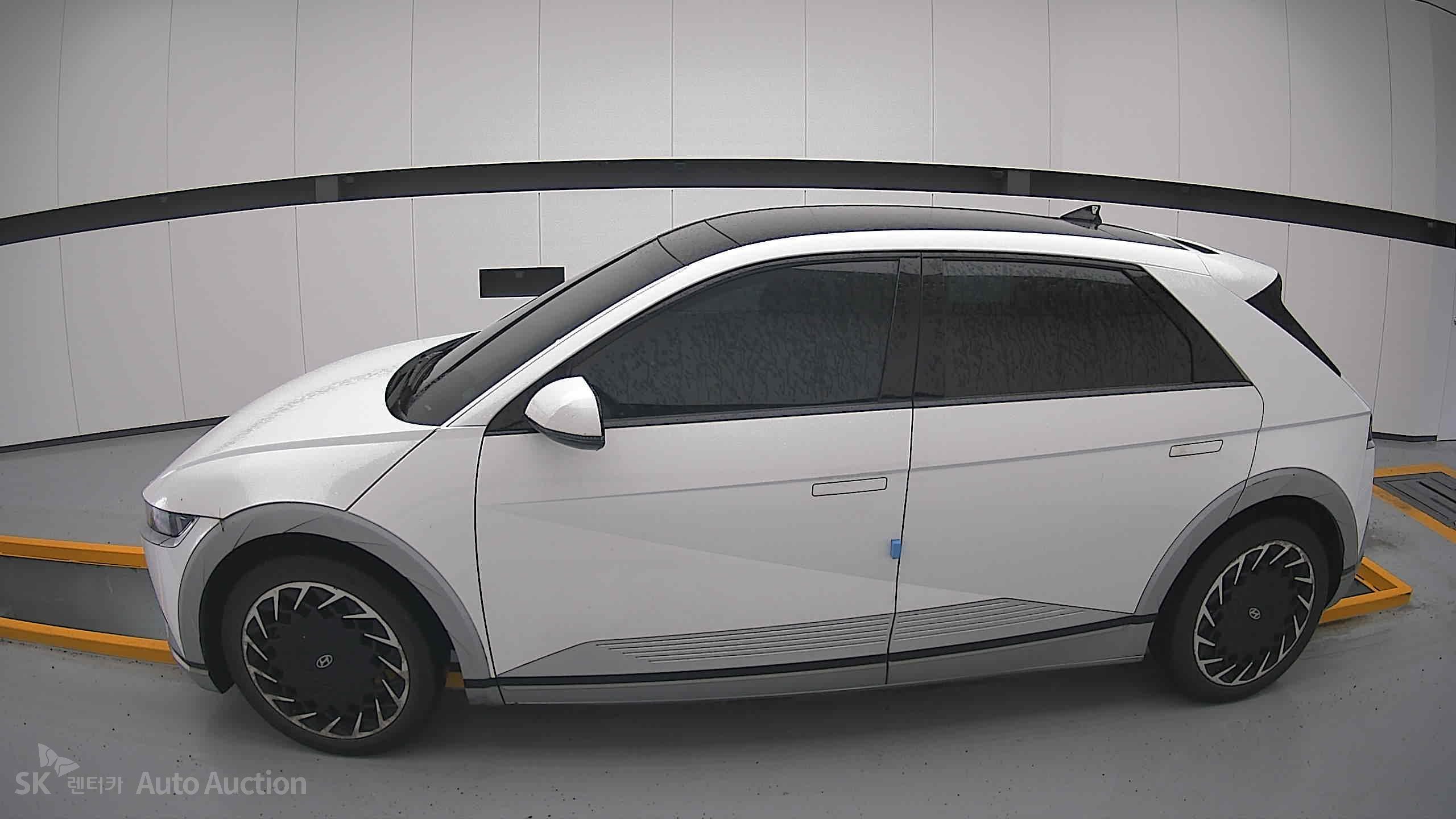 2022 - hyundai ioniq