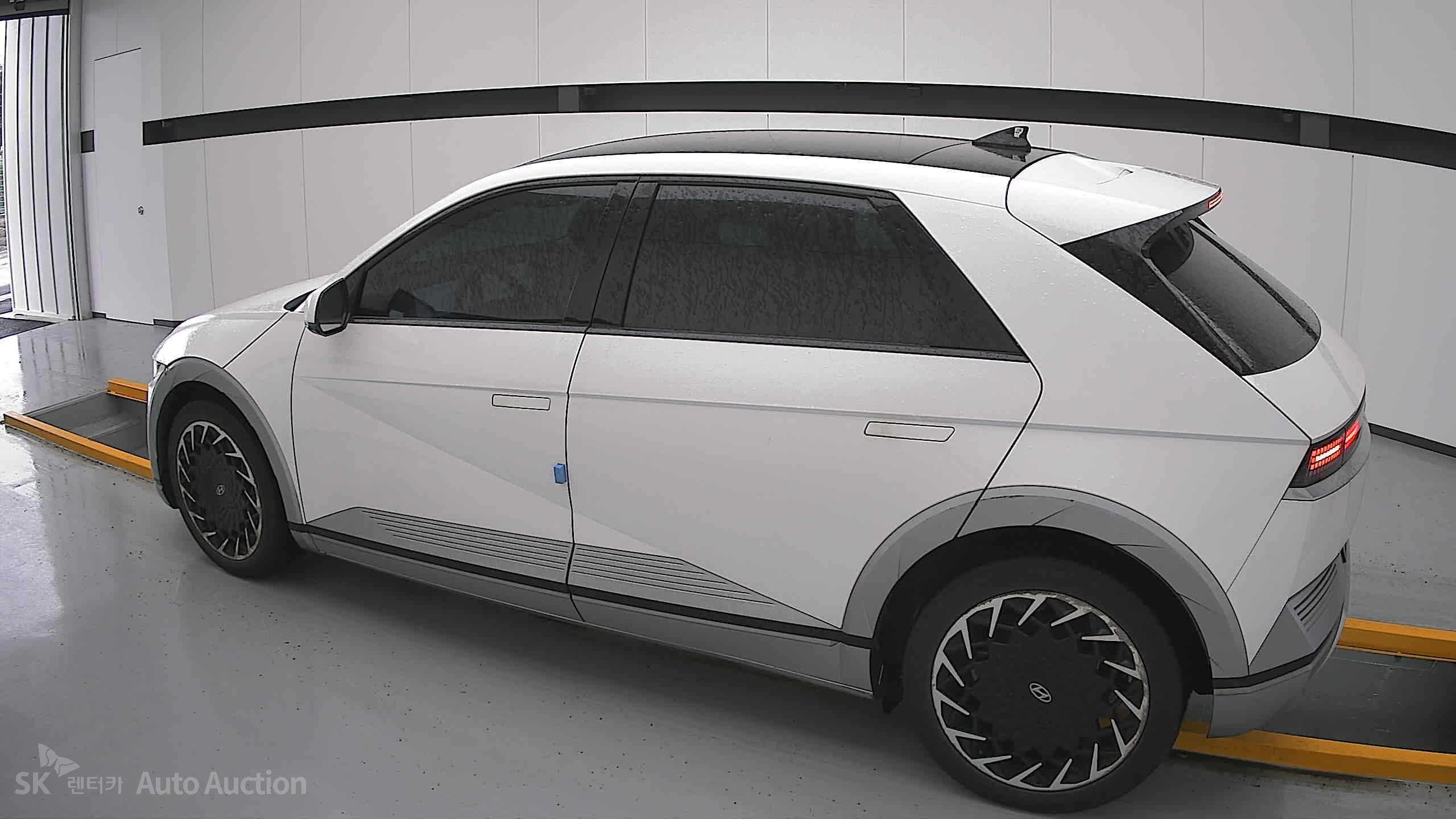 2022 - hyundai ioniq