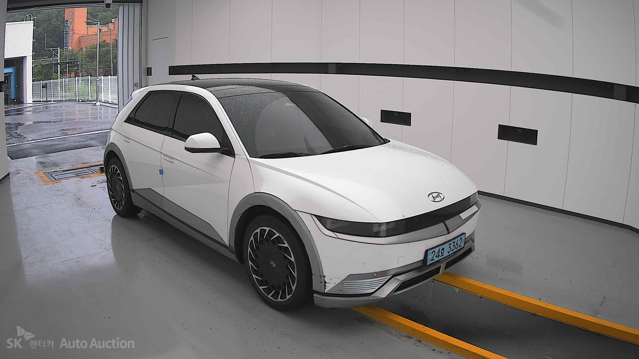 2022 - hyundai ioniq