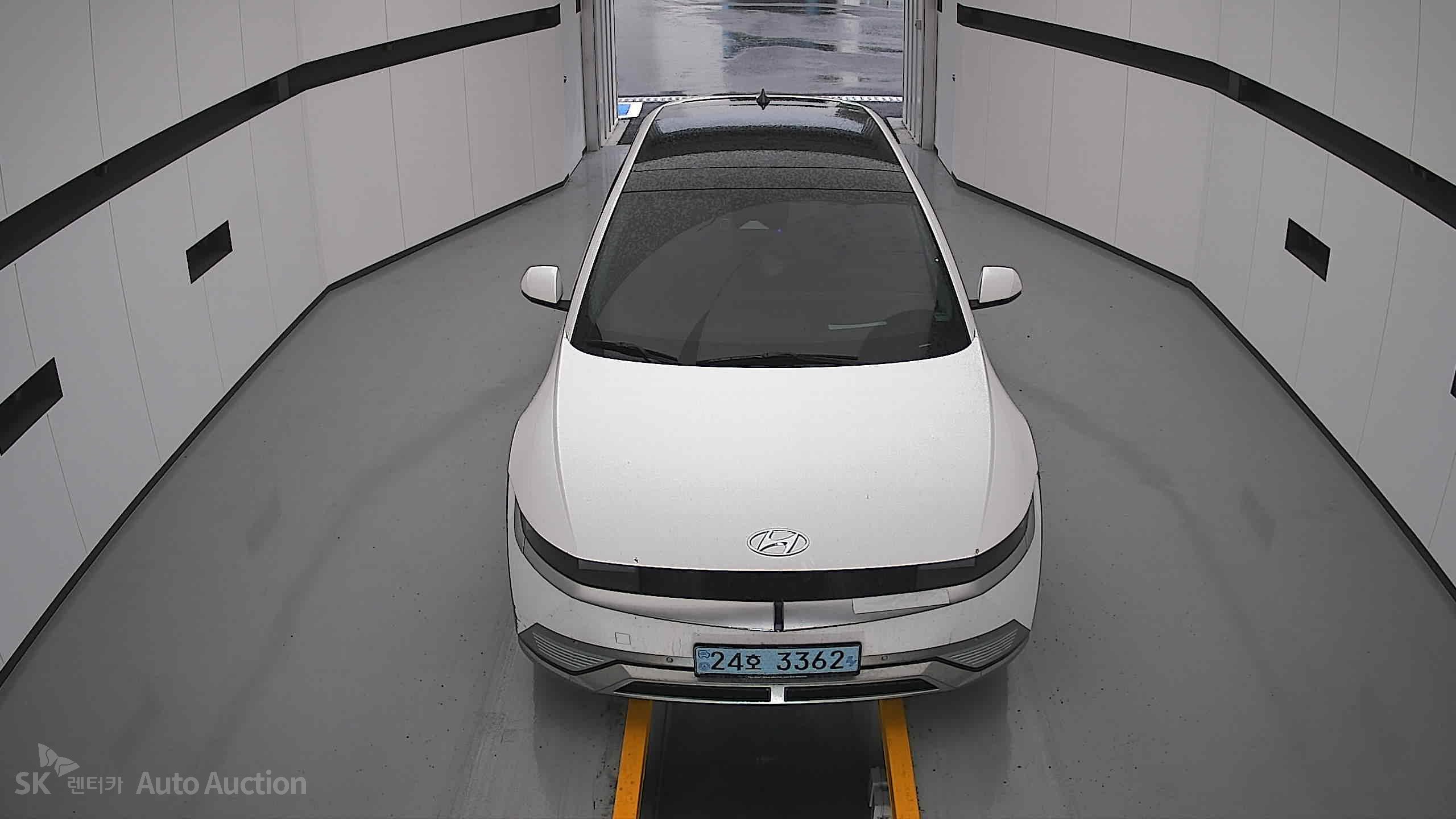 2022 - hyundai ioniq