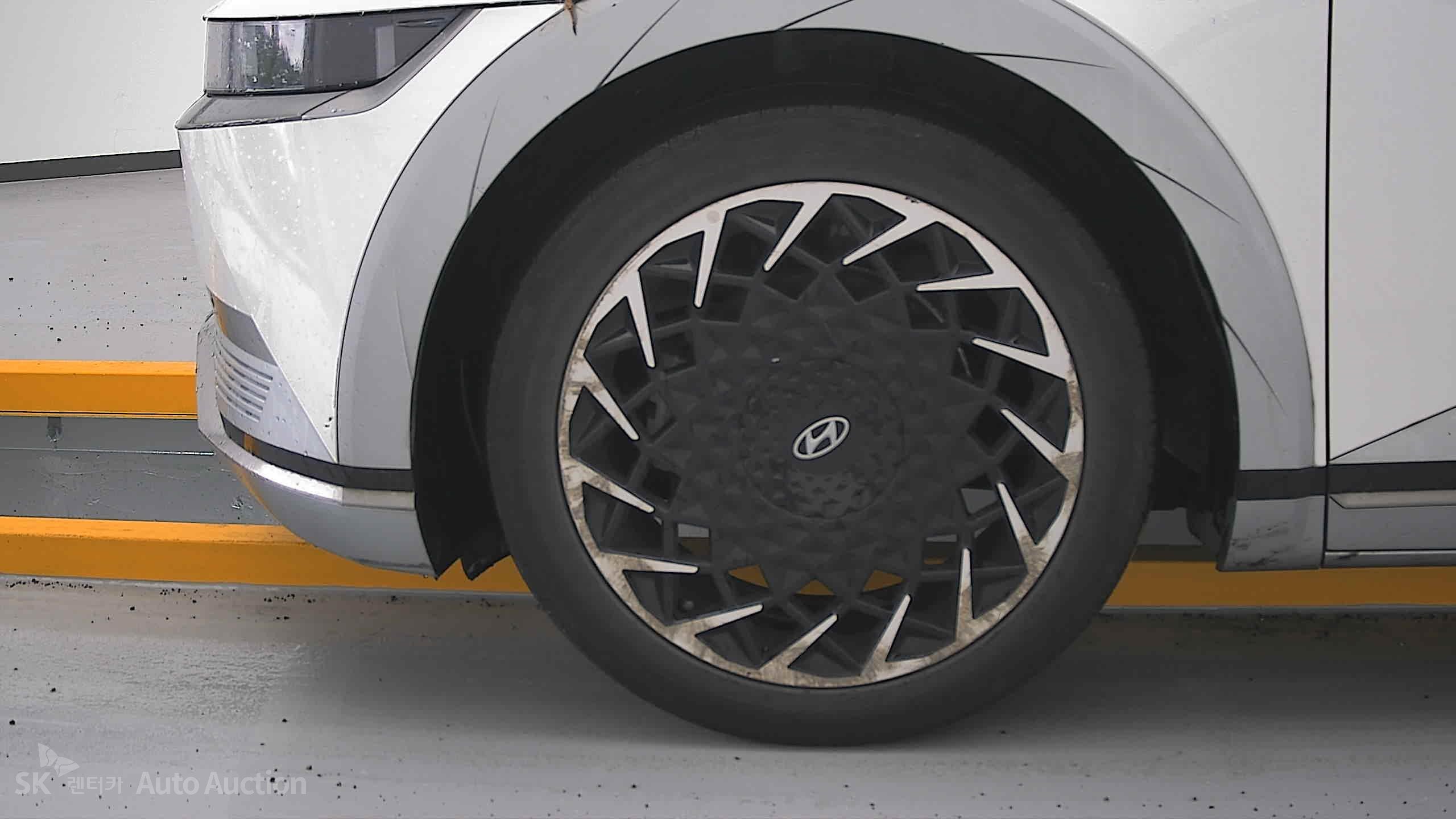 2022 - hyundai ioniq