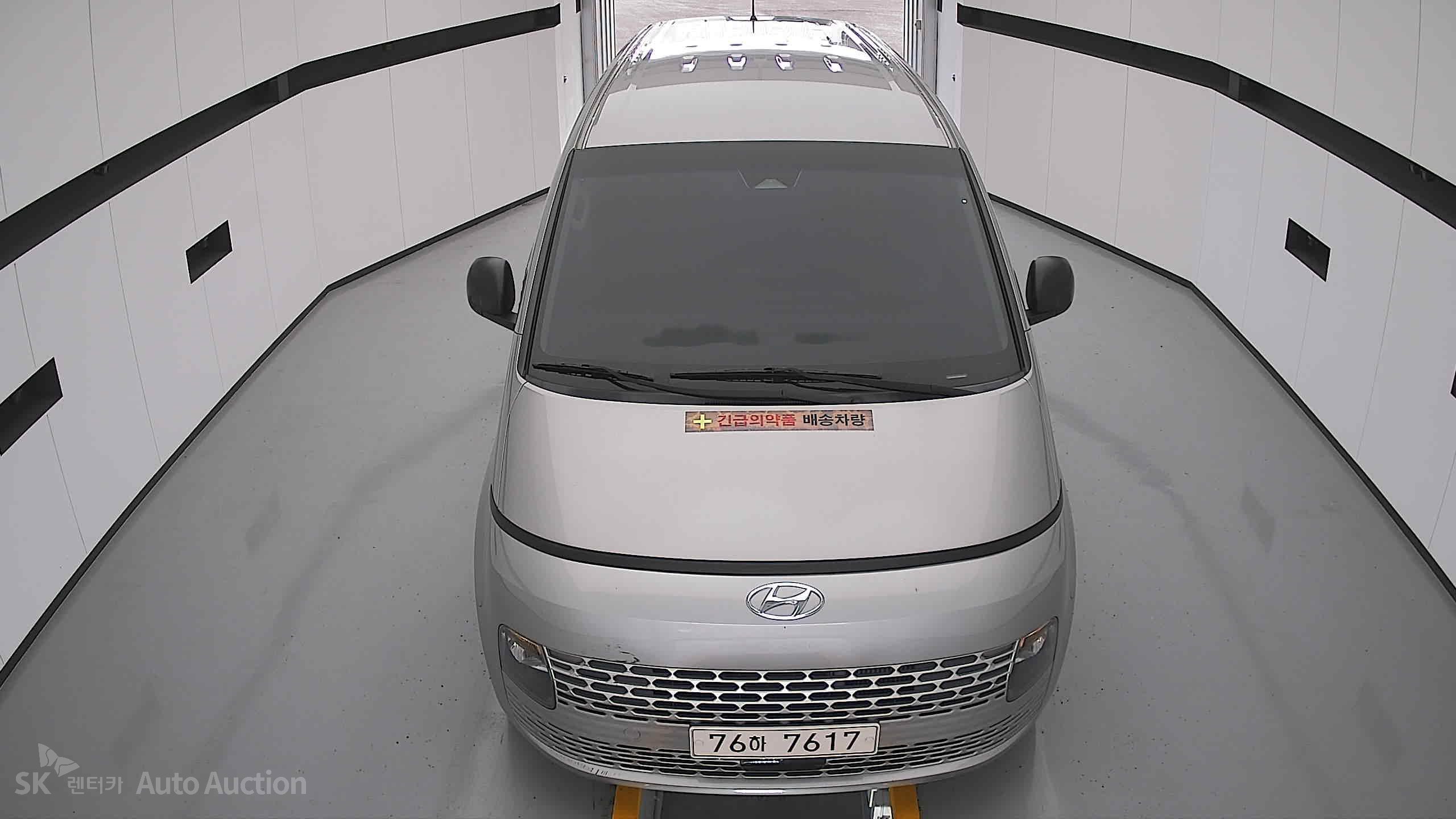 2022 - hyundai staria