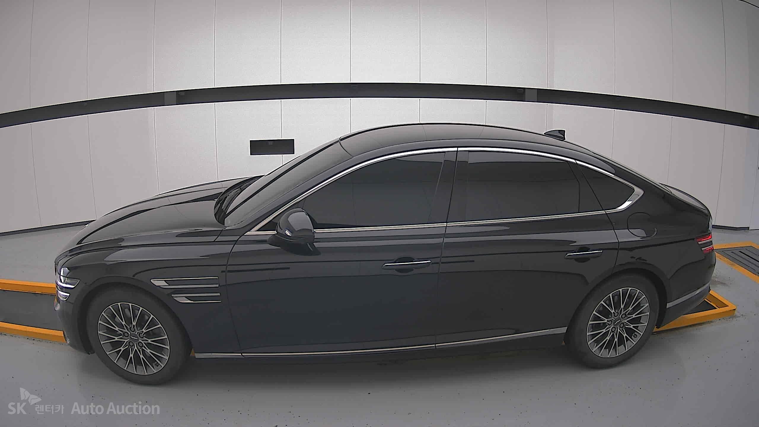 2022 - genesis g80