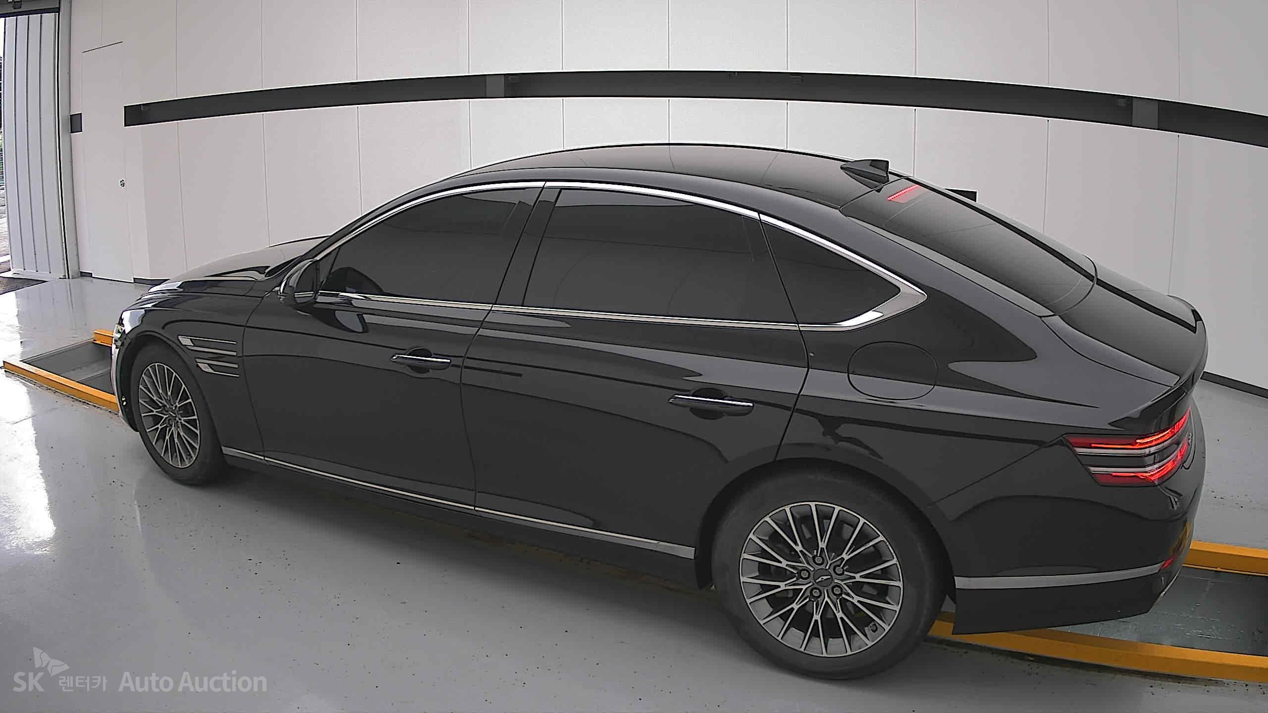 2022 - genesis g80