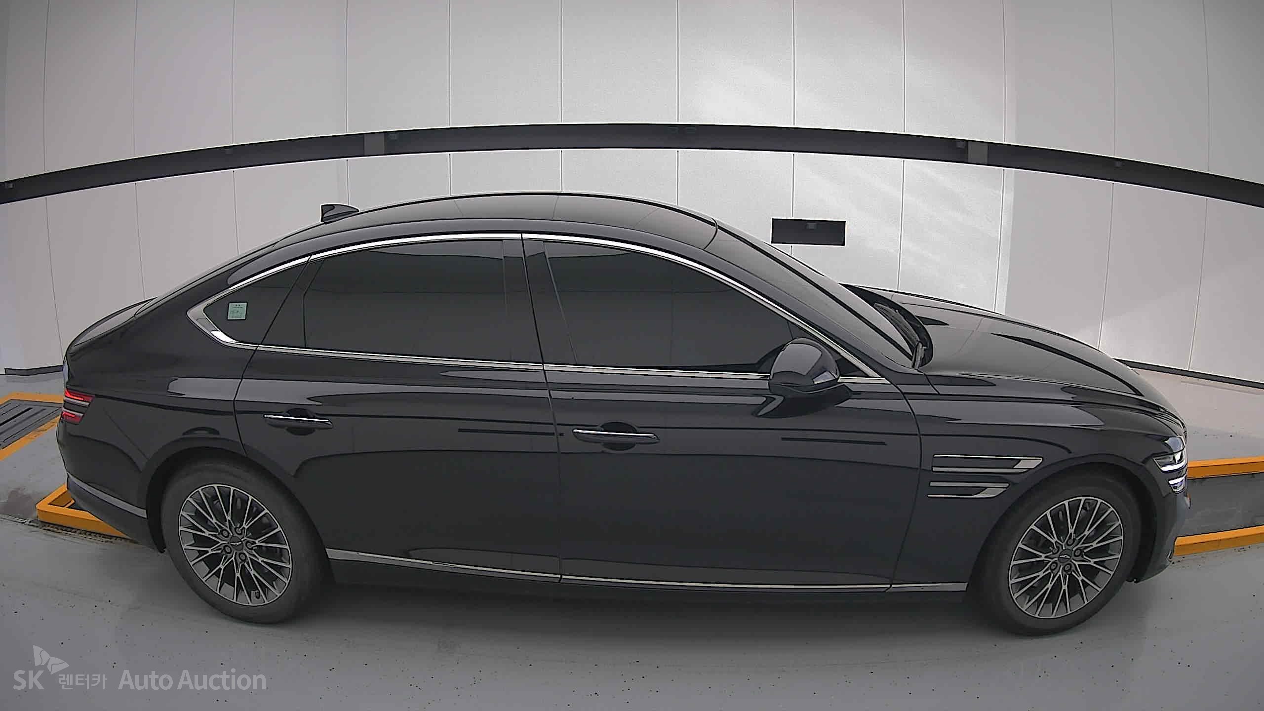 2022 - genesis g80