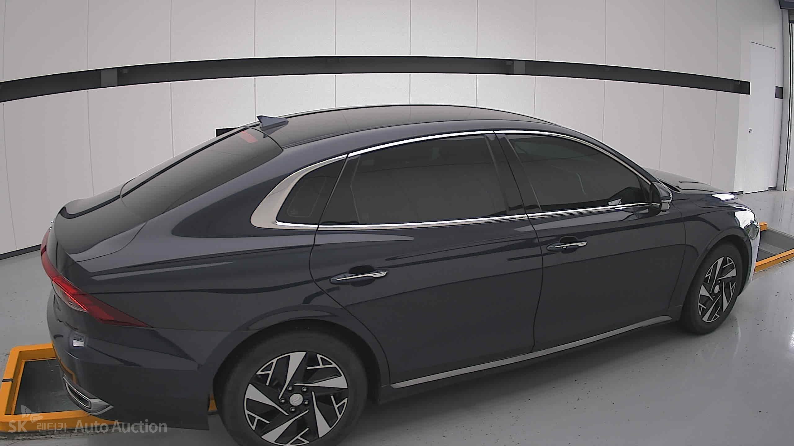 2022 - hyundai grandeur