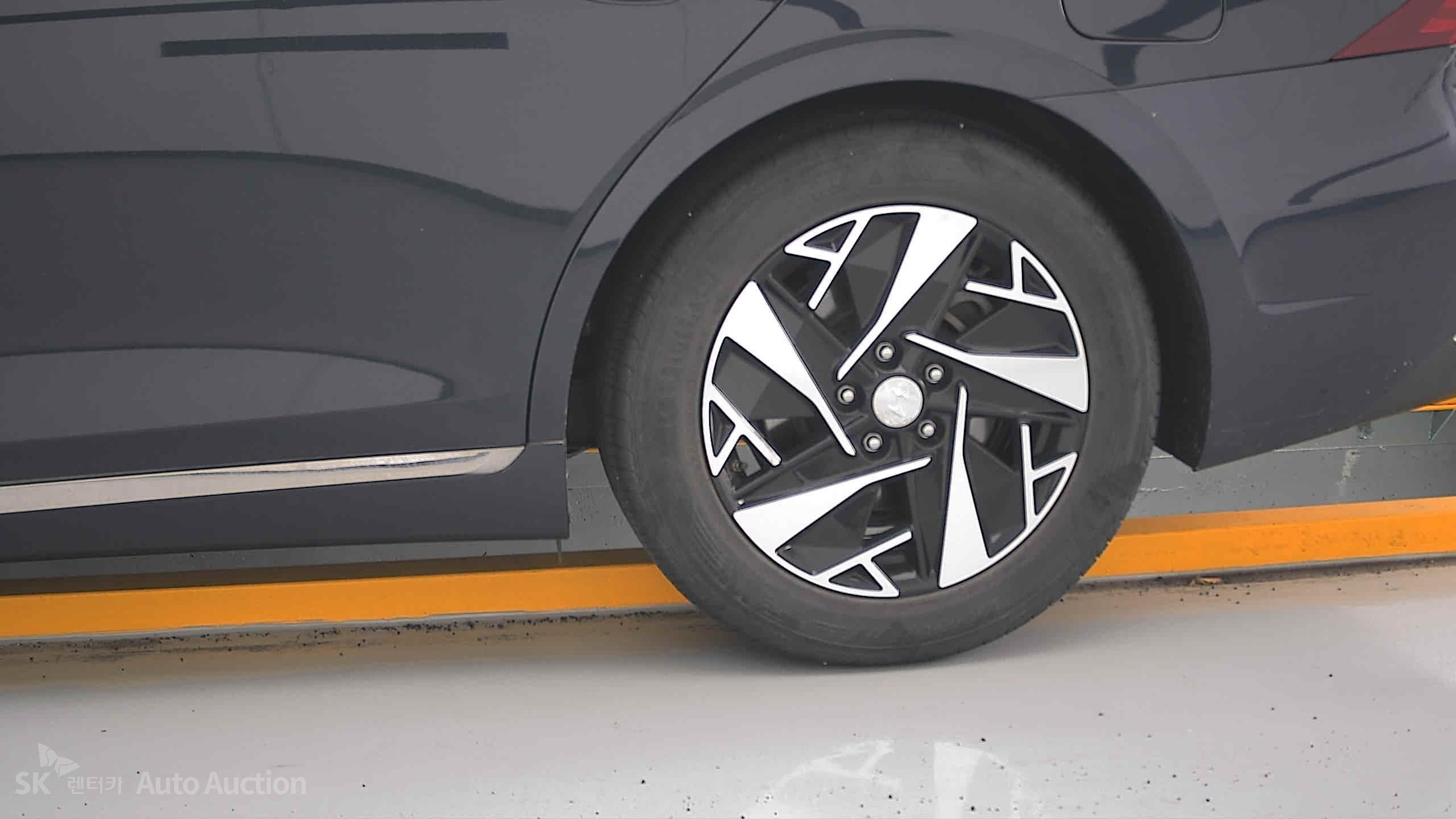2022 - hyundai grandeur