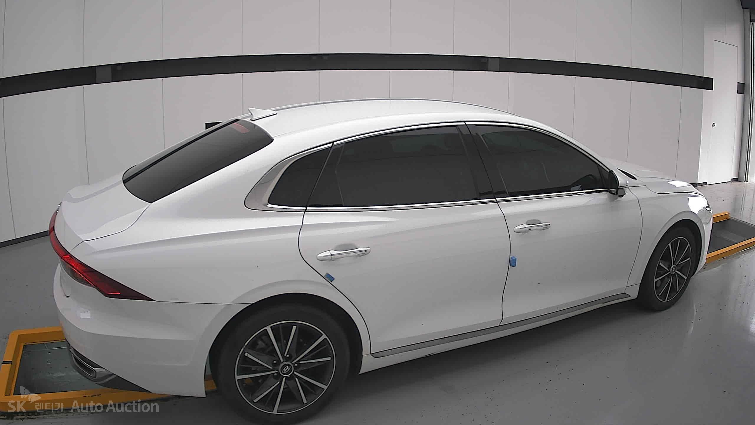 2022 - hyundai grandeur