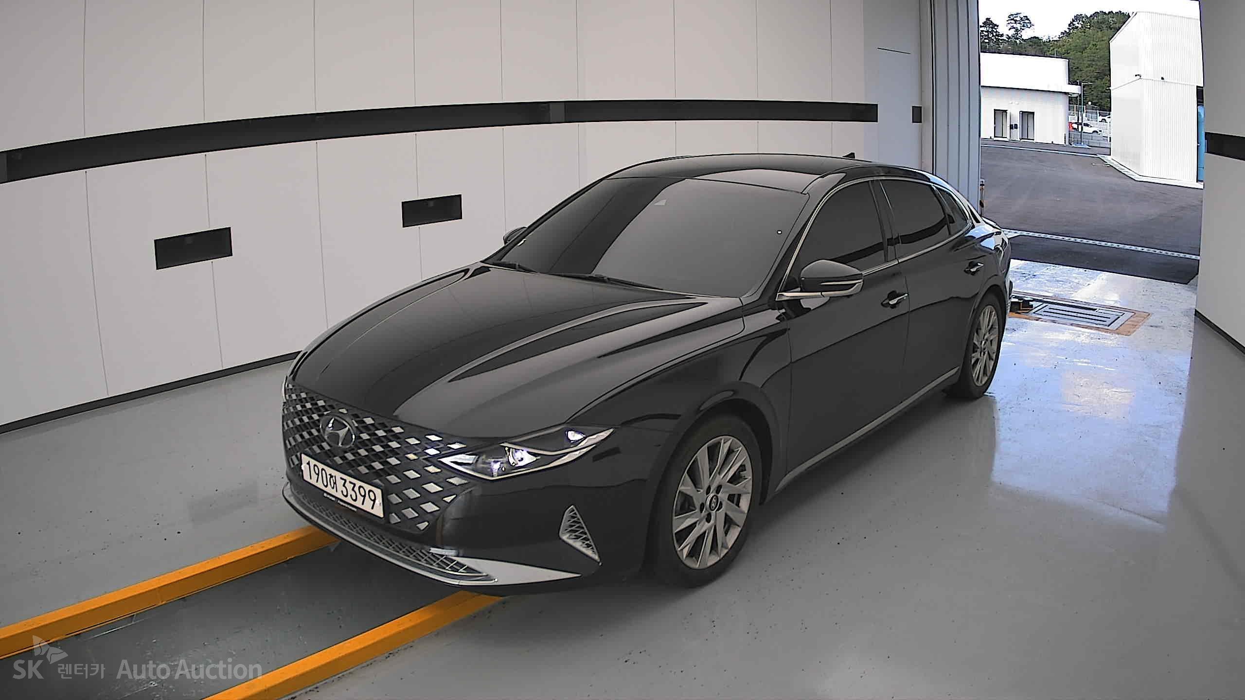 2022 - hyundai grandeur