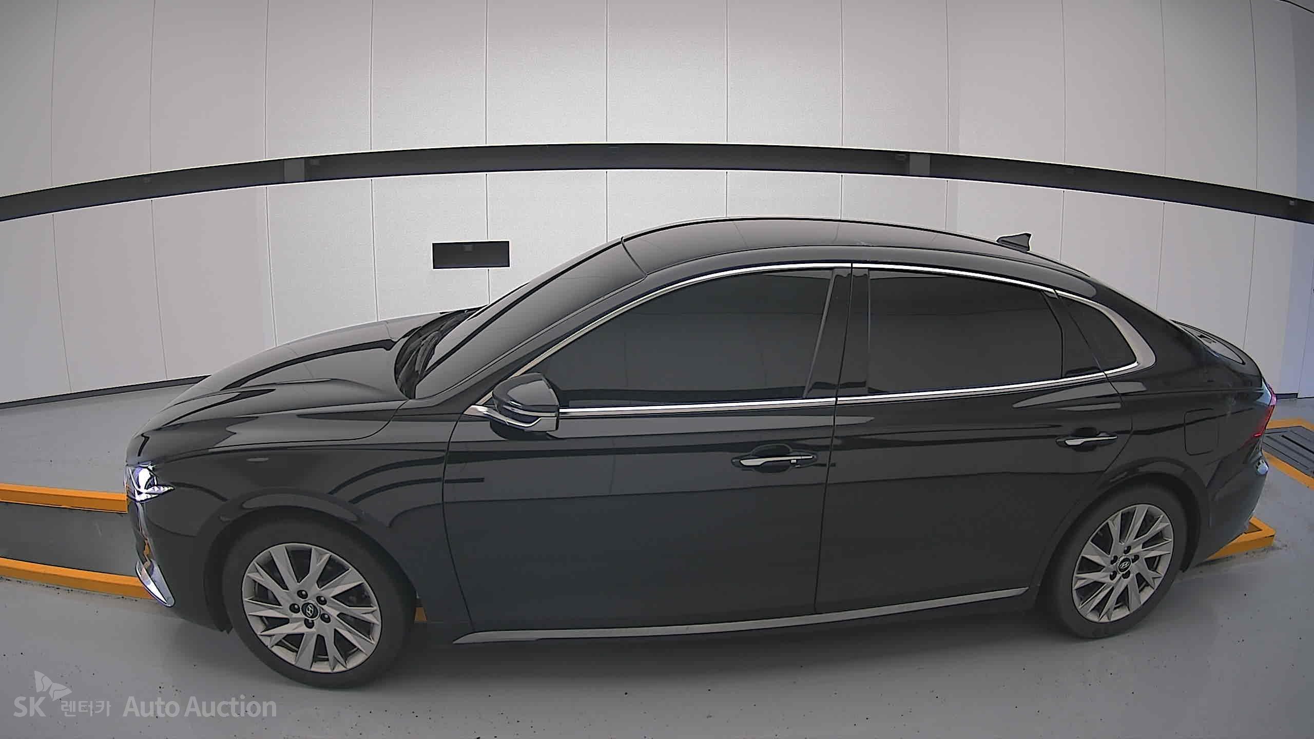 2022 - hyundai grandeur