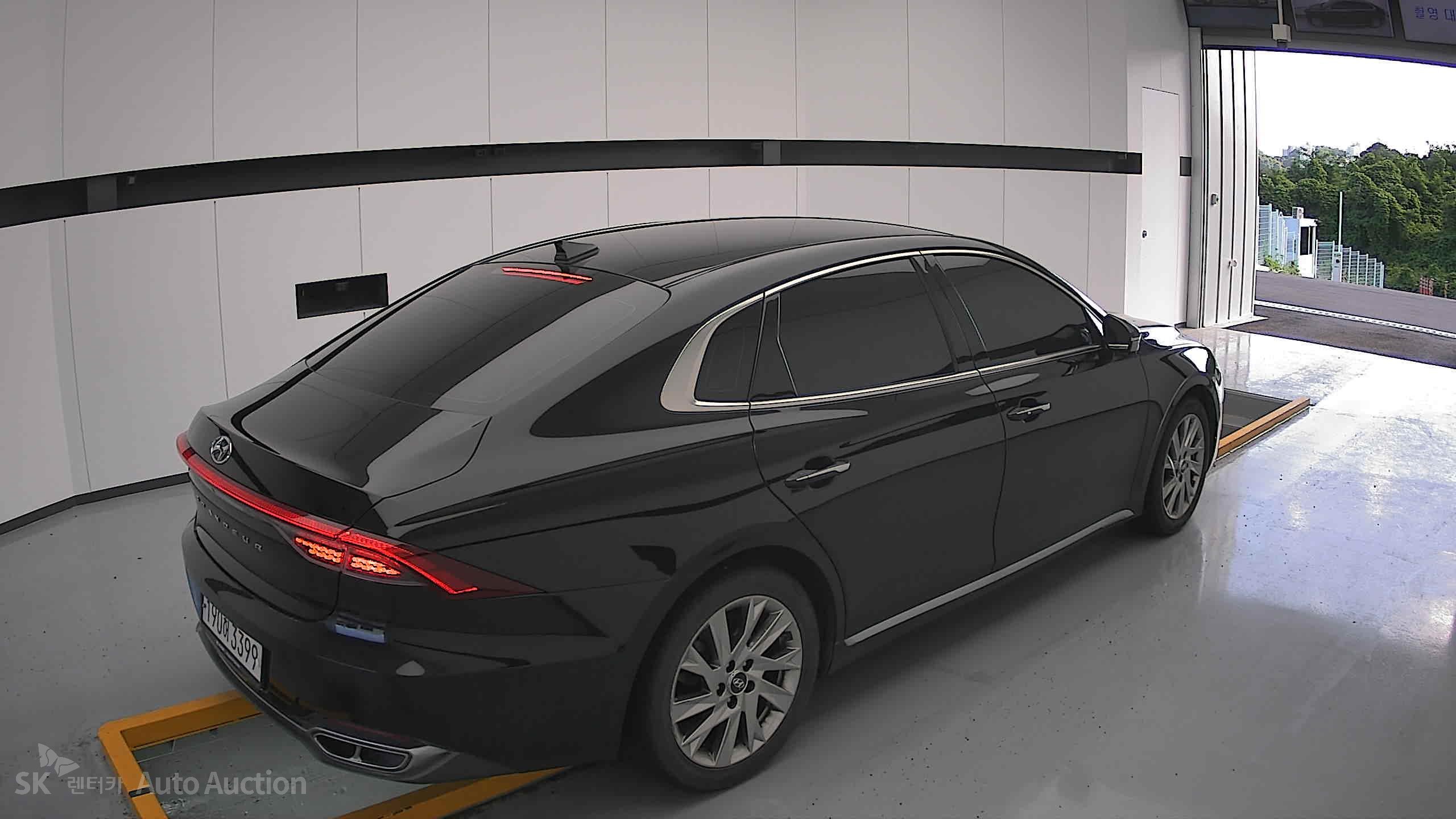 2022 - hyundai grandeur