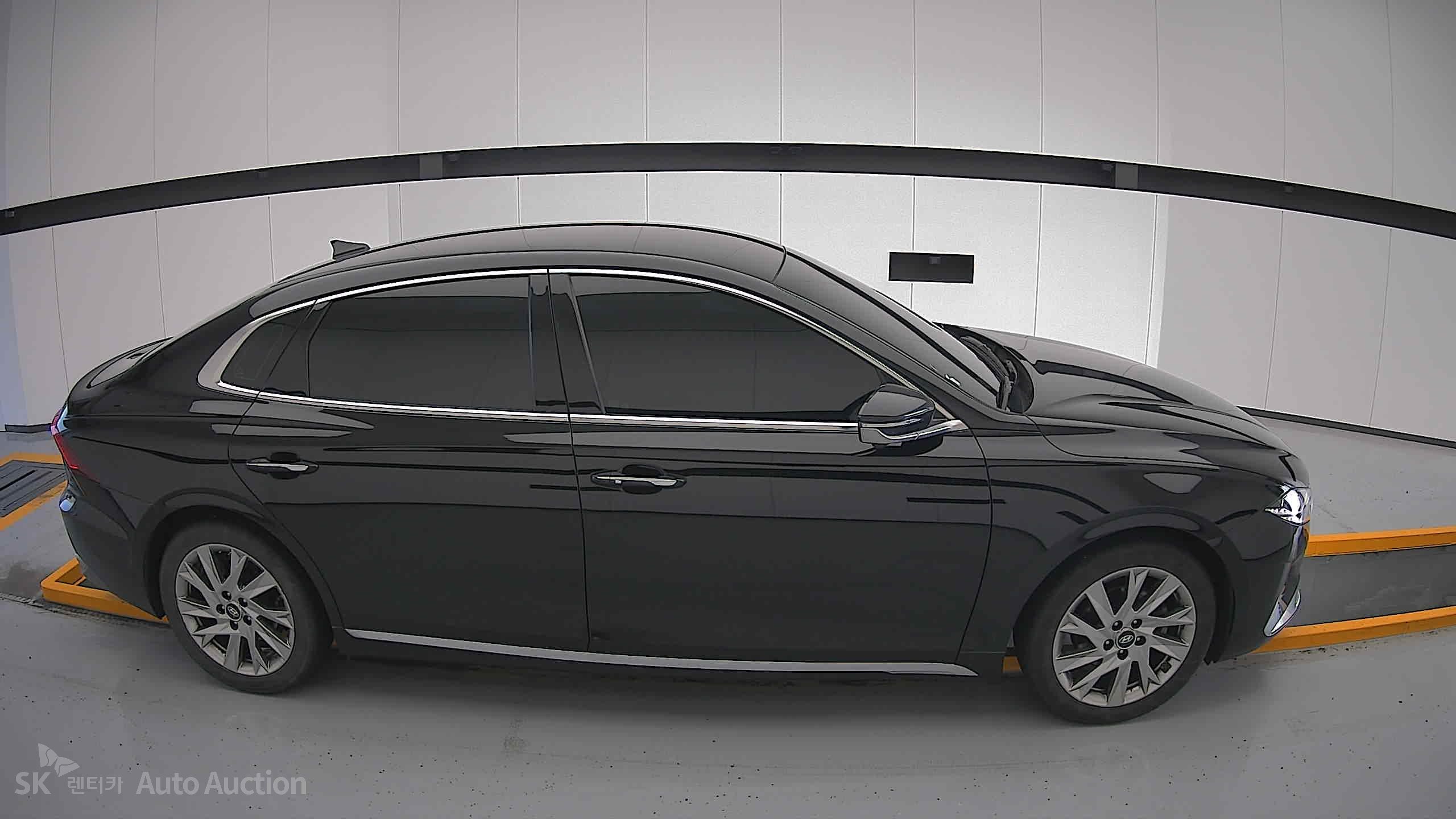 2022 - hyundai grandeur