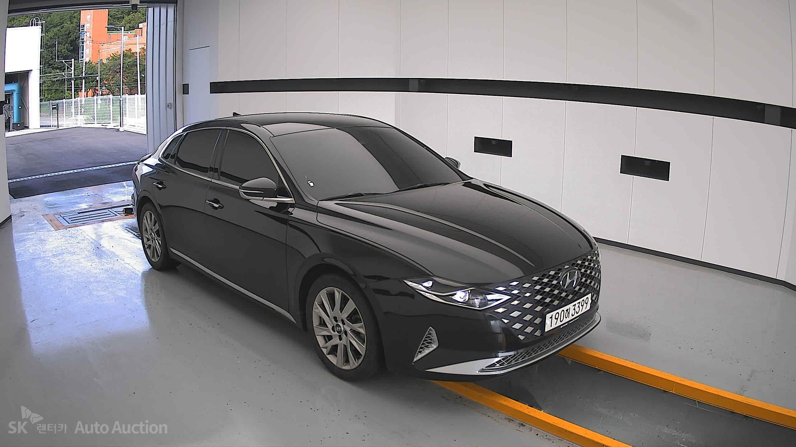 2022 - hyundai grandeur