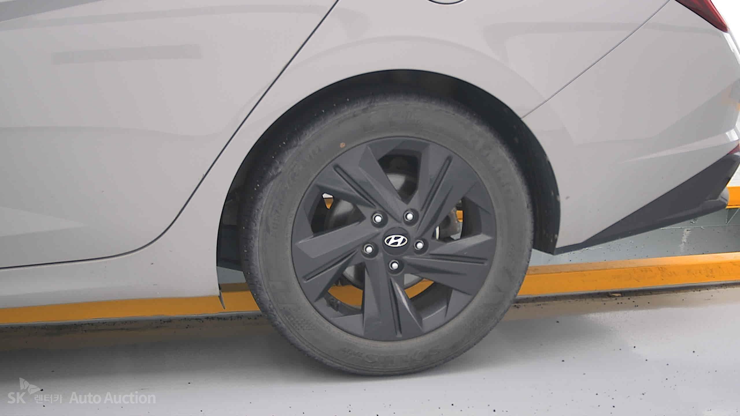 2023 - hyundai avante