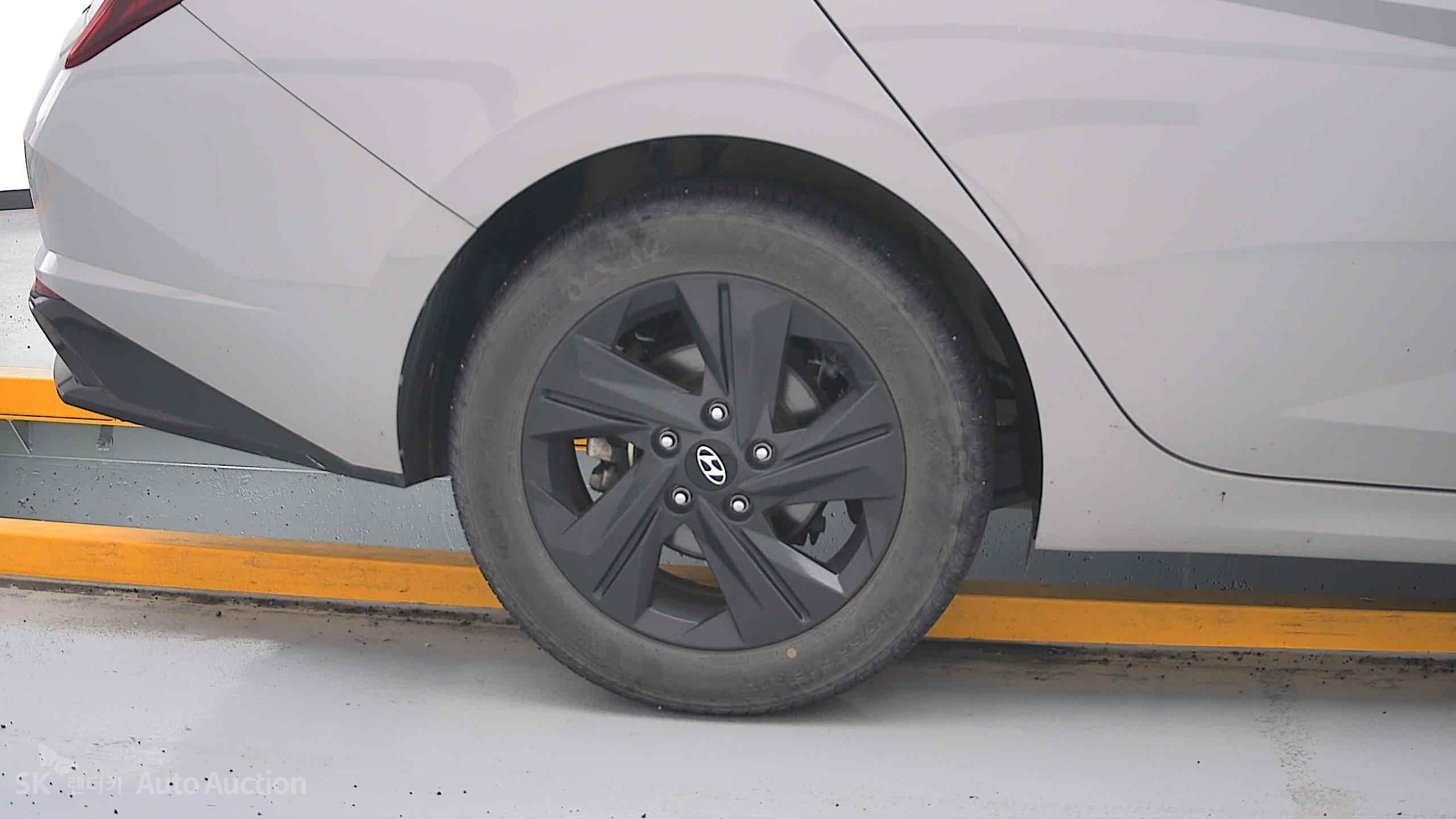 2023 - hyundai avante