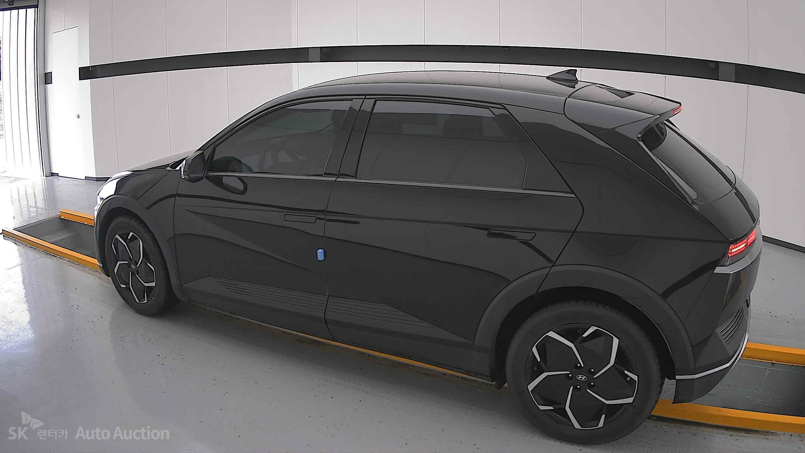 2022 - hyundai ioniq