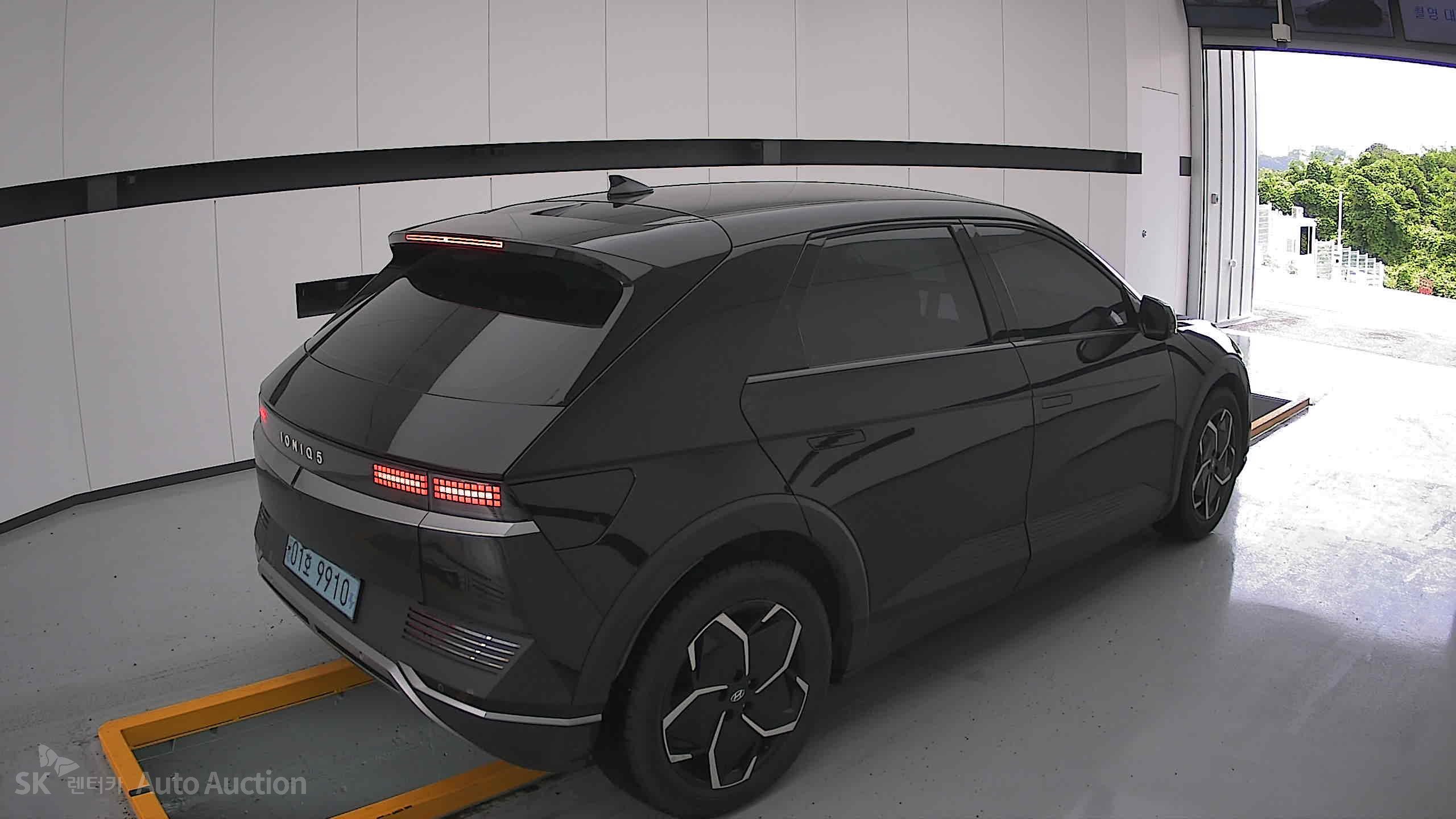 2022 - hyundai ioniq