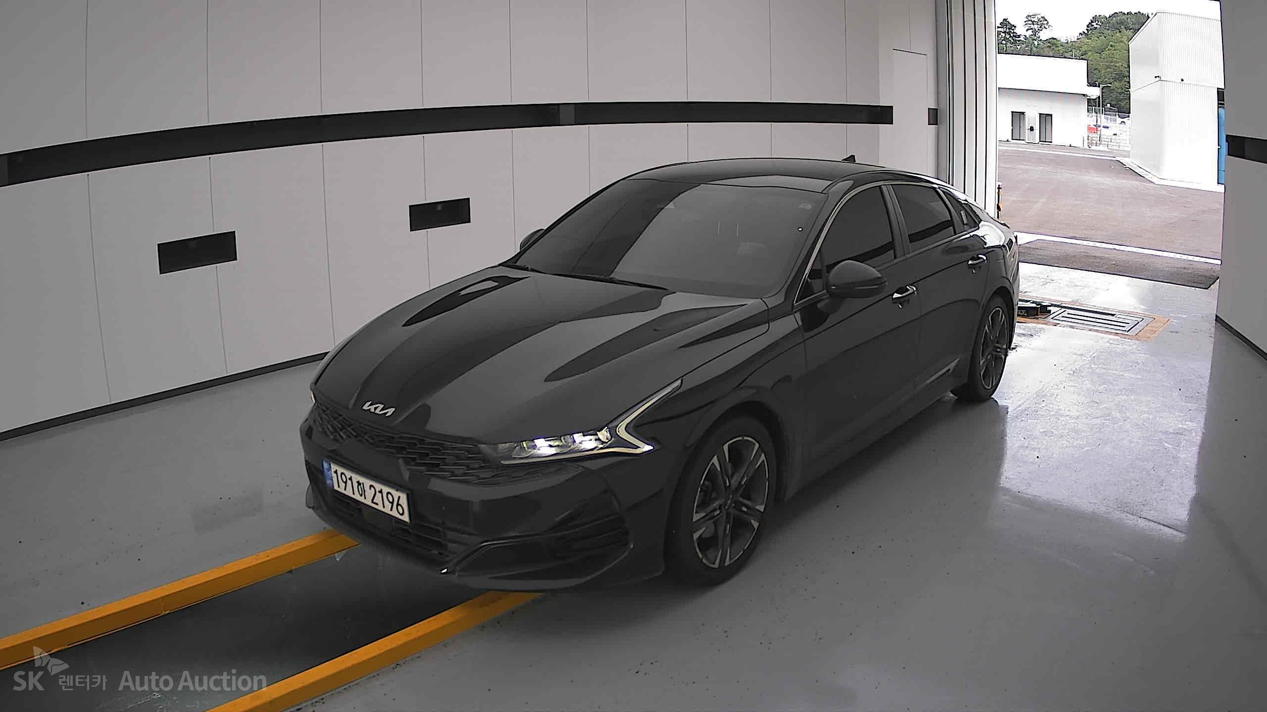 2022 - kia k5