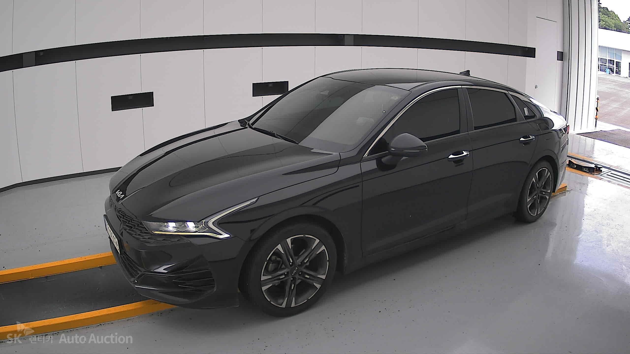 2022 - kia k5