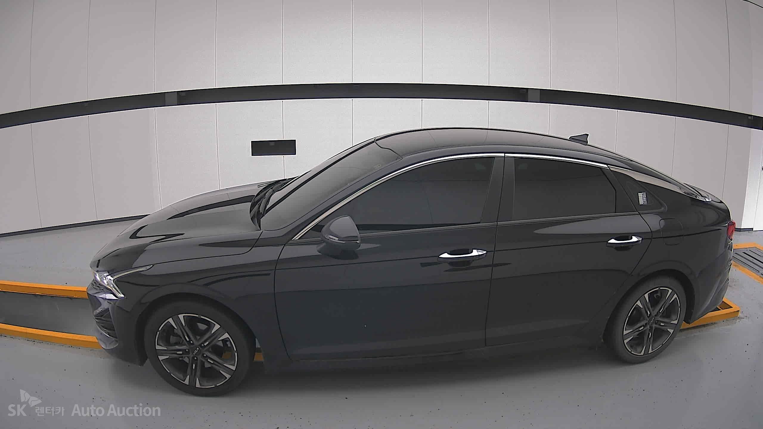 2022 - kia k5