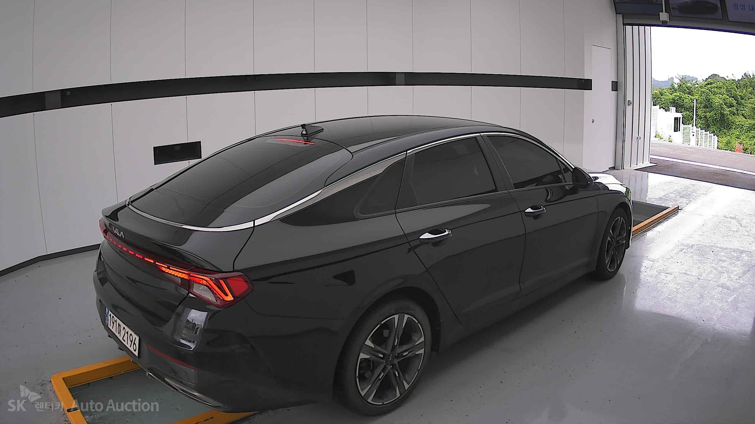 2022 - kia k5