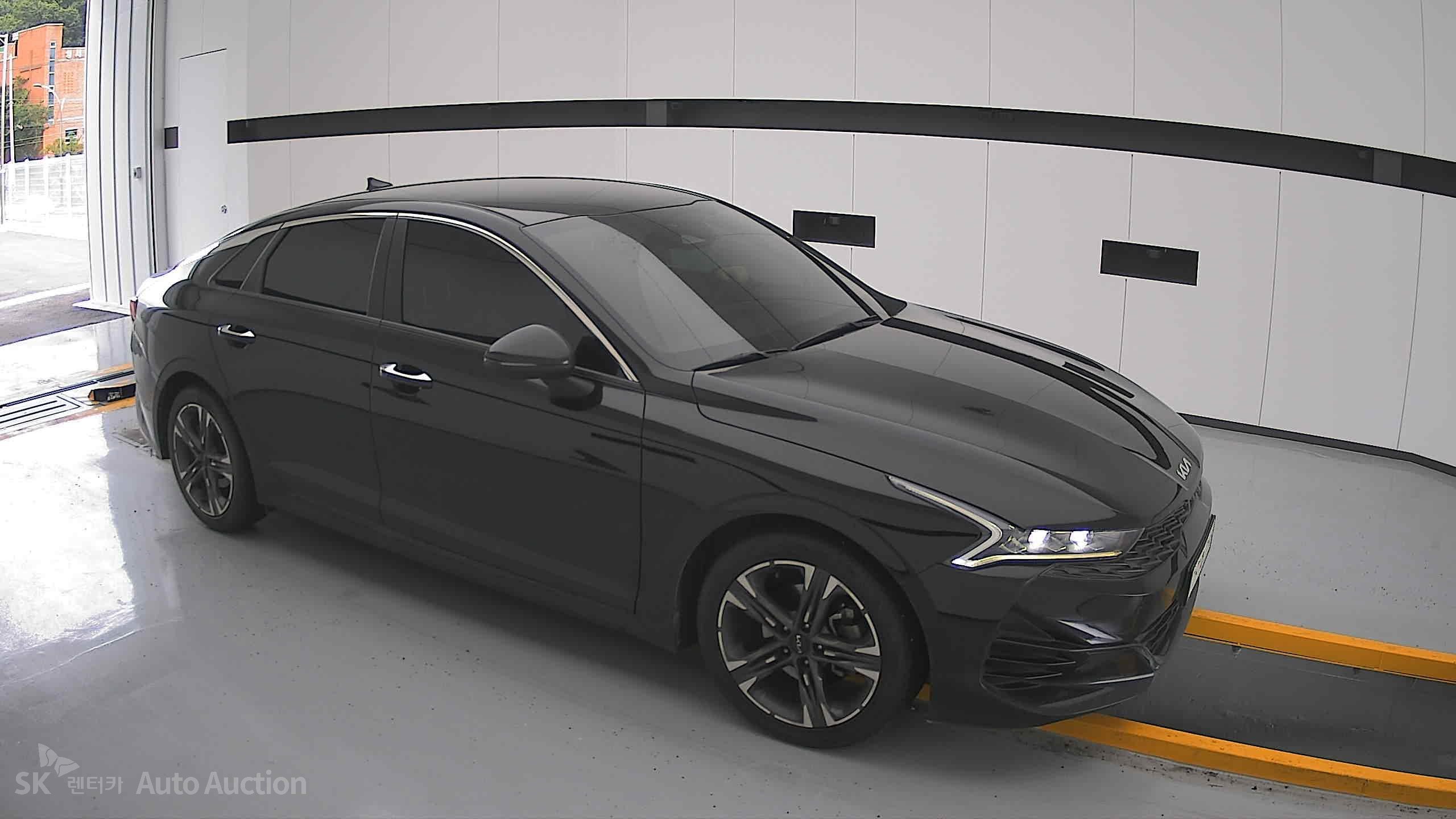 2022 - kia k5
